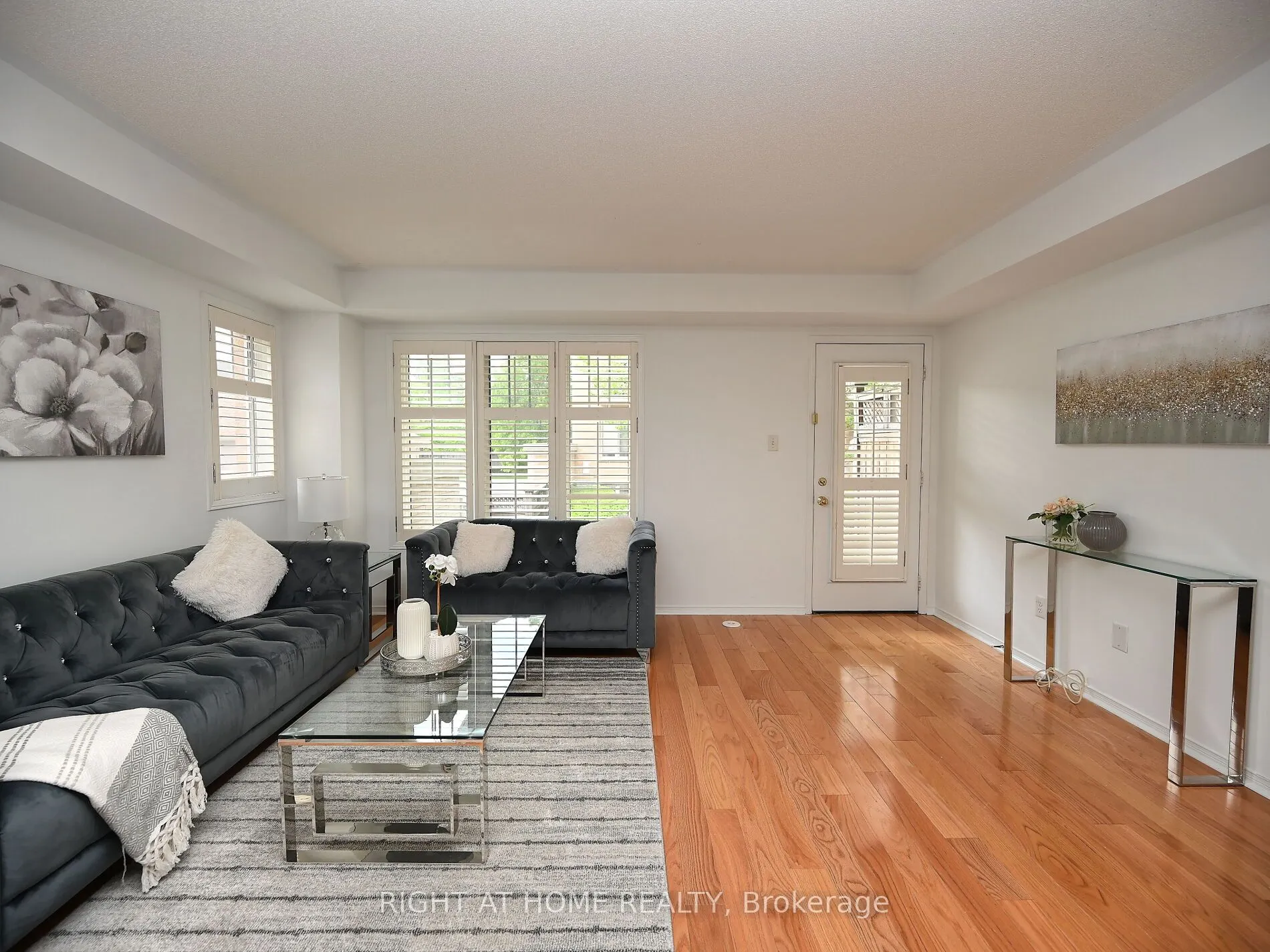 3250 Bentley Drive, #25
