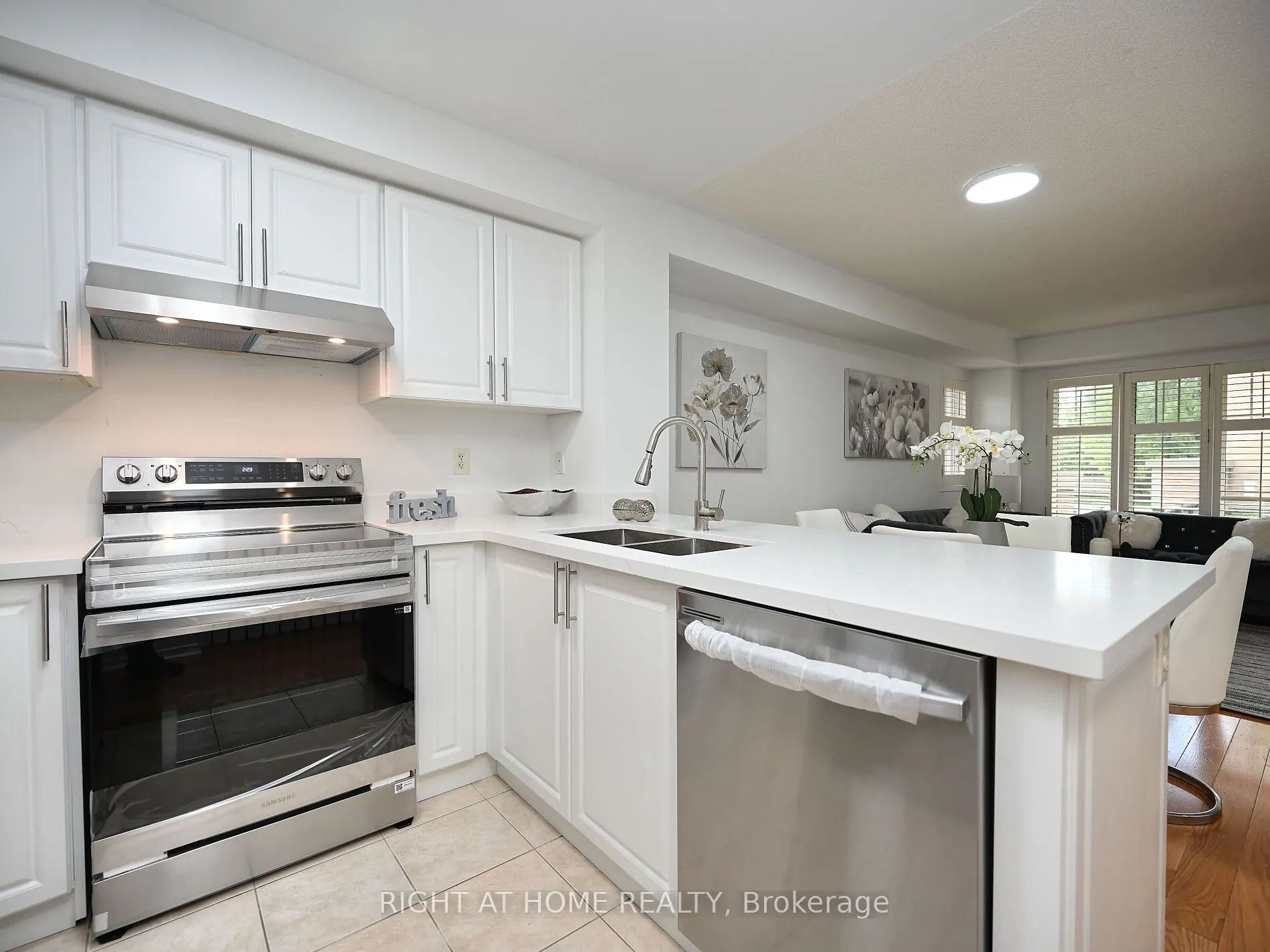 3250 Bentley Drive, #25