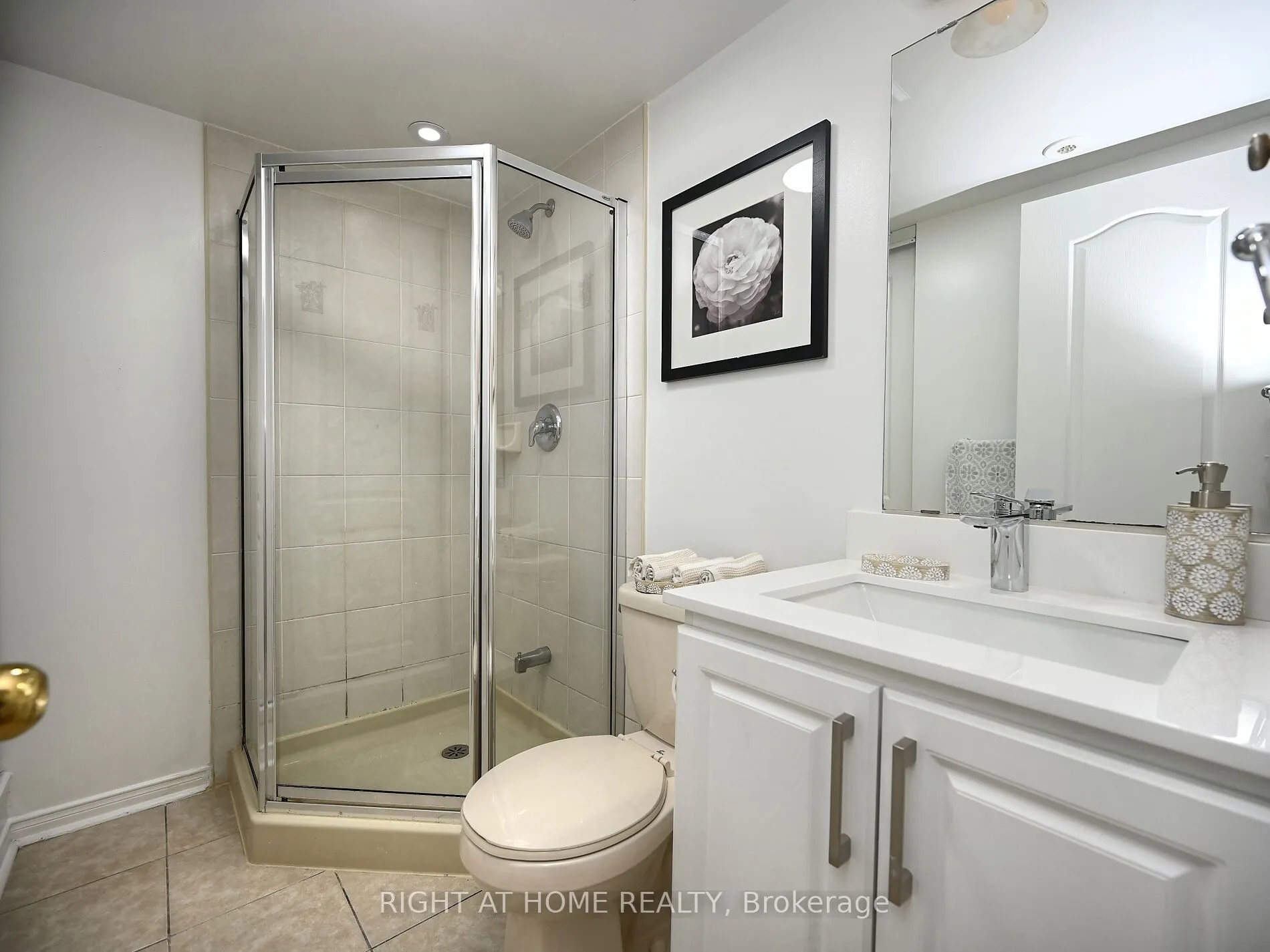 3250 Bentley Drive, #25