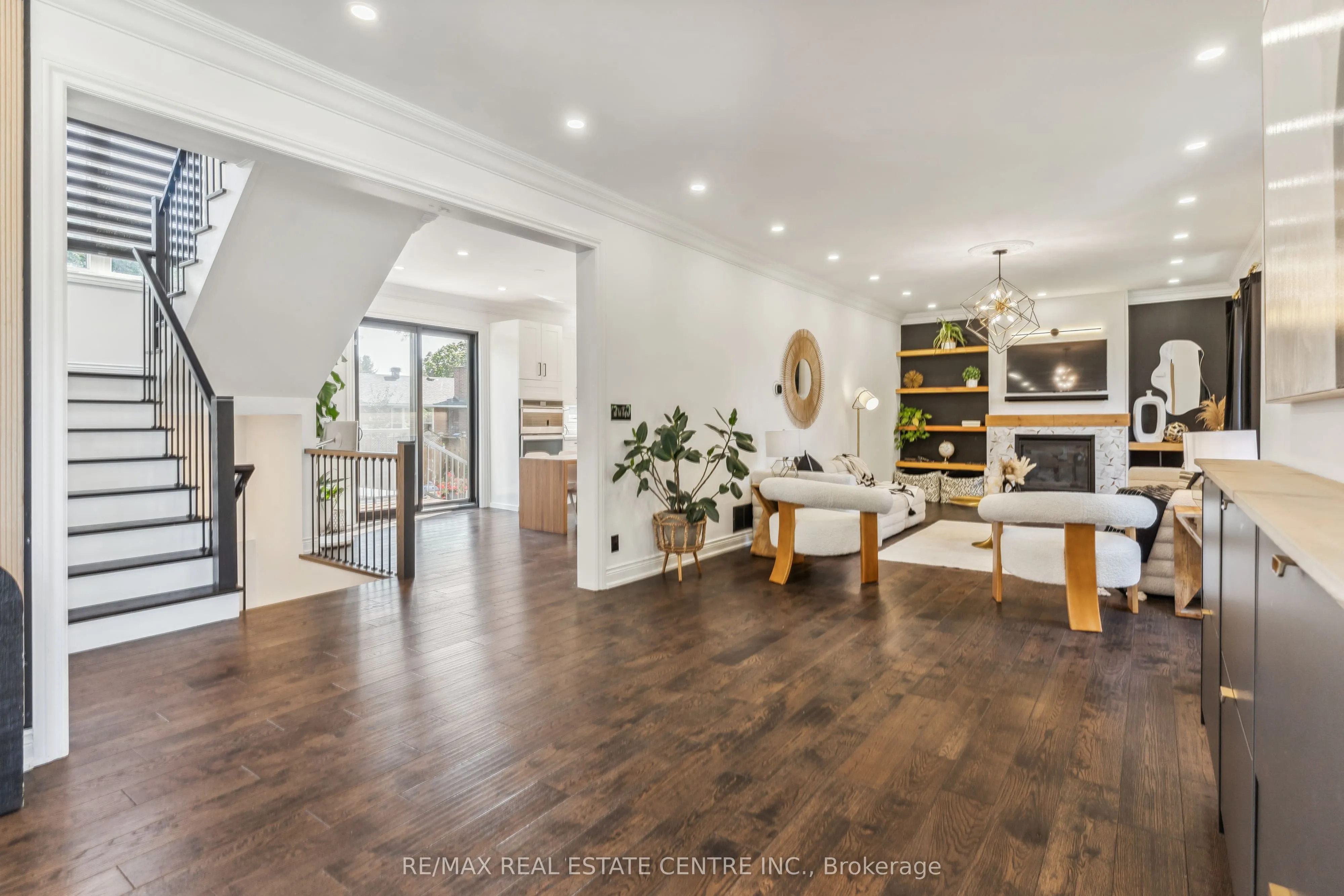 2032 Rebecca Street