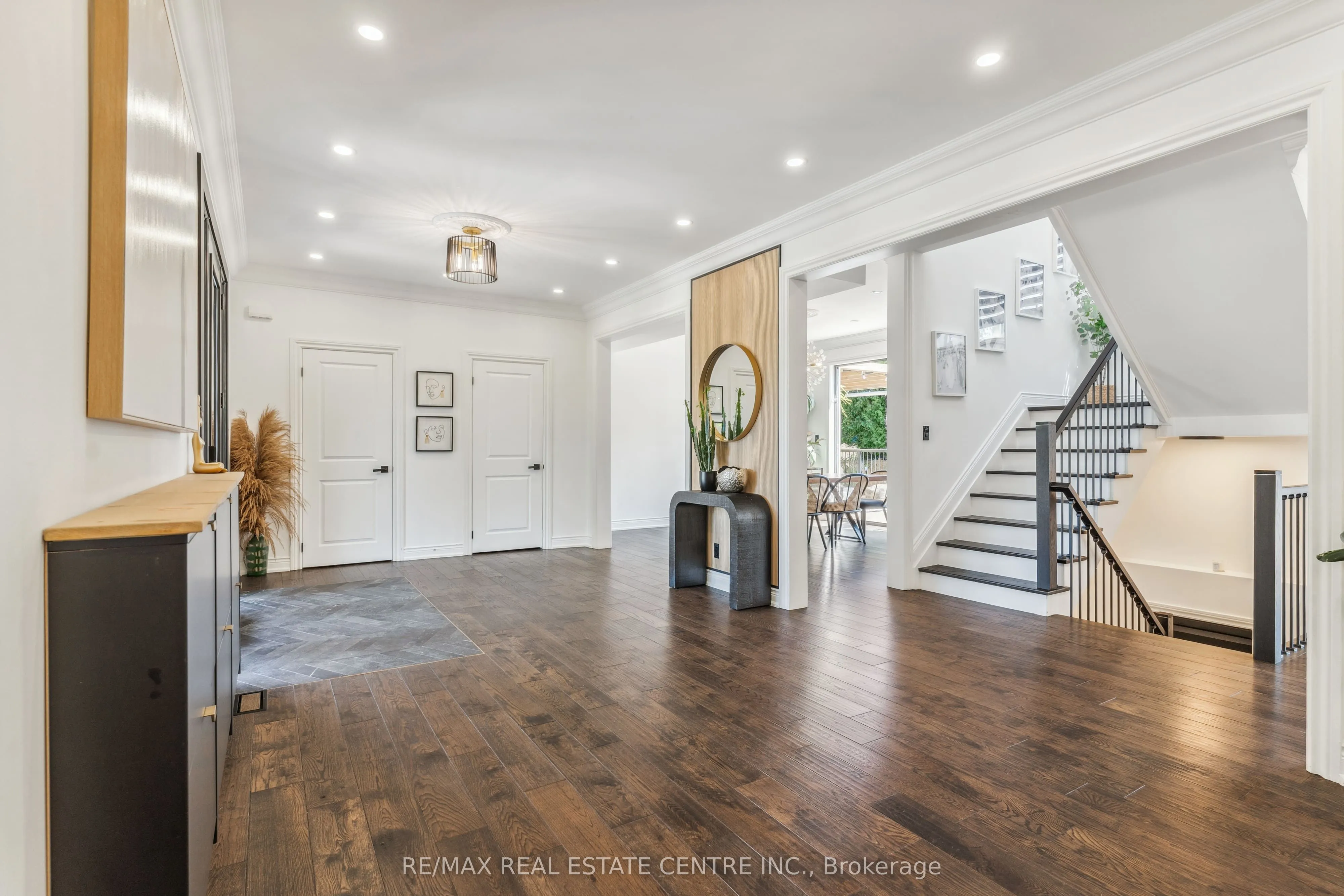 2032 Rebecca Street