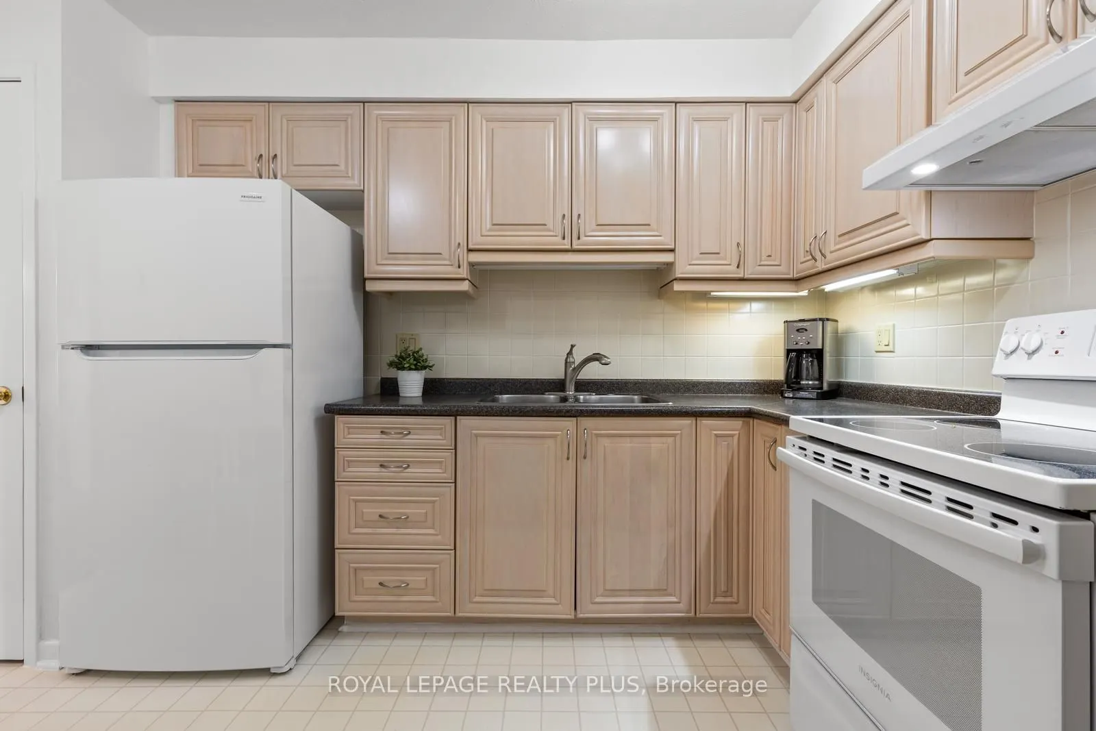1180 Mississauga Valley Boulevard, #85