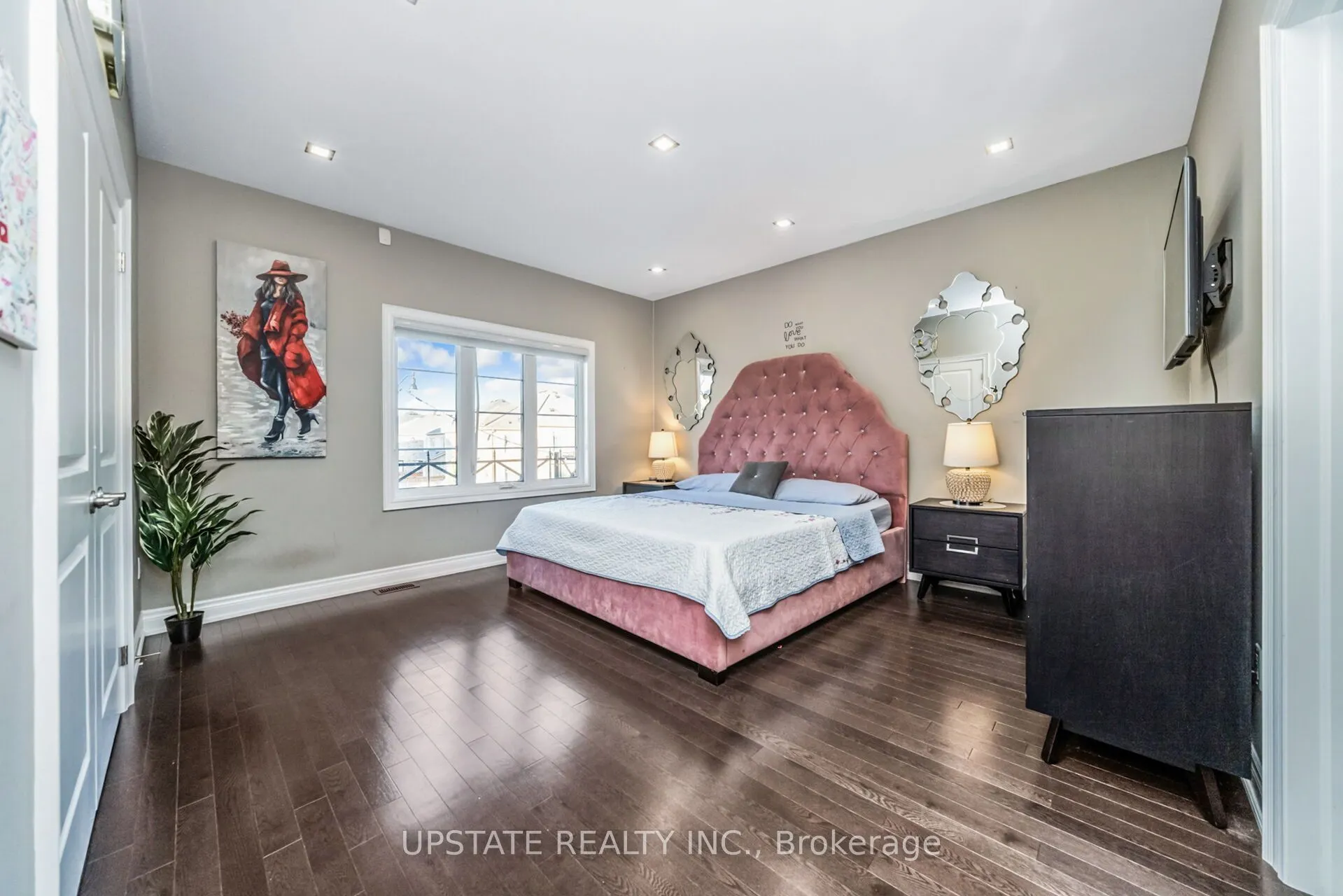 10 VINEYARD Drive