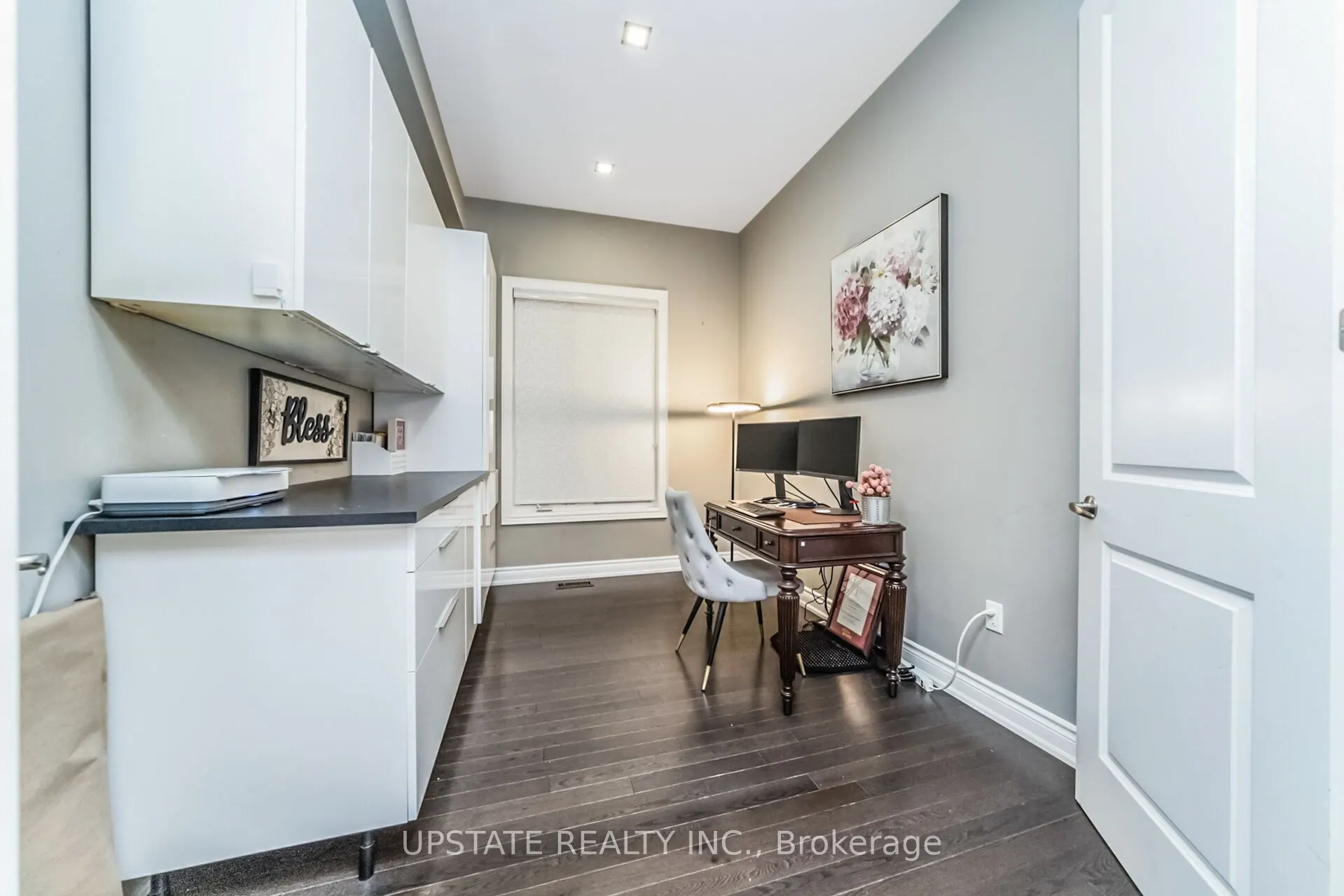 10 VINEYARD Drive