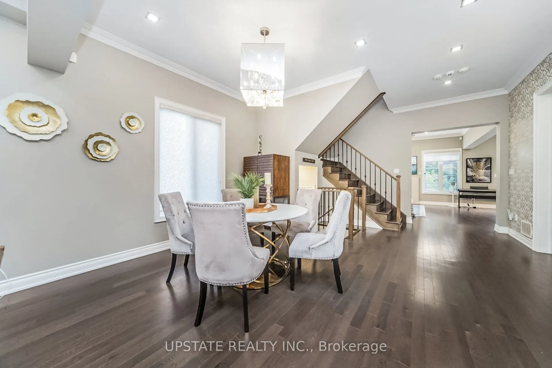 10 VINEYARD Drive