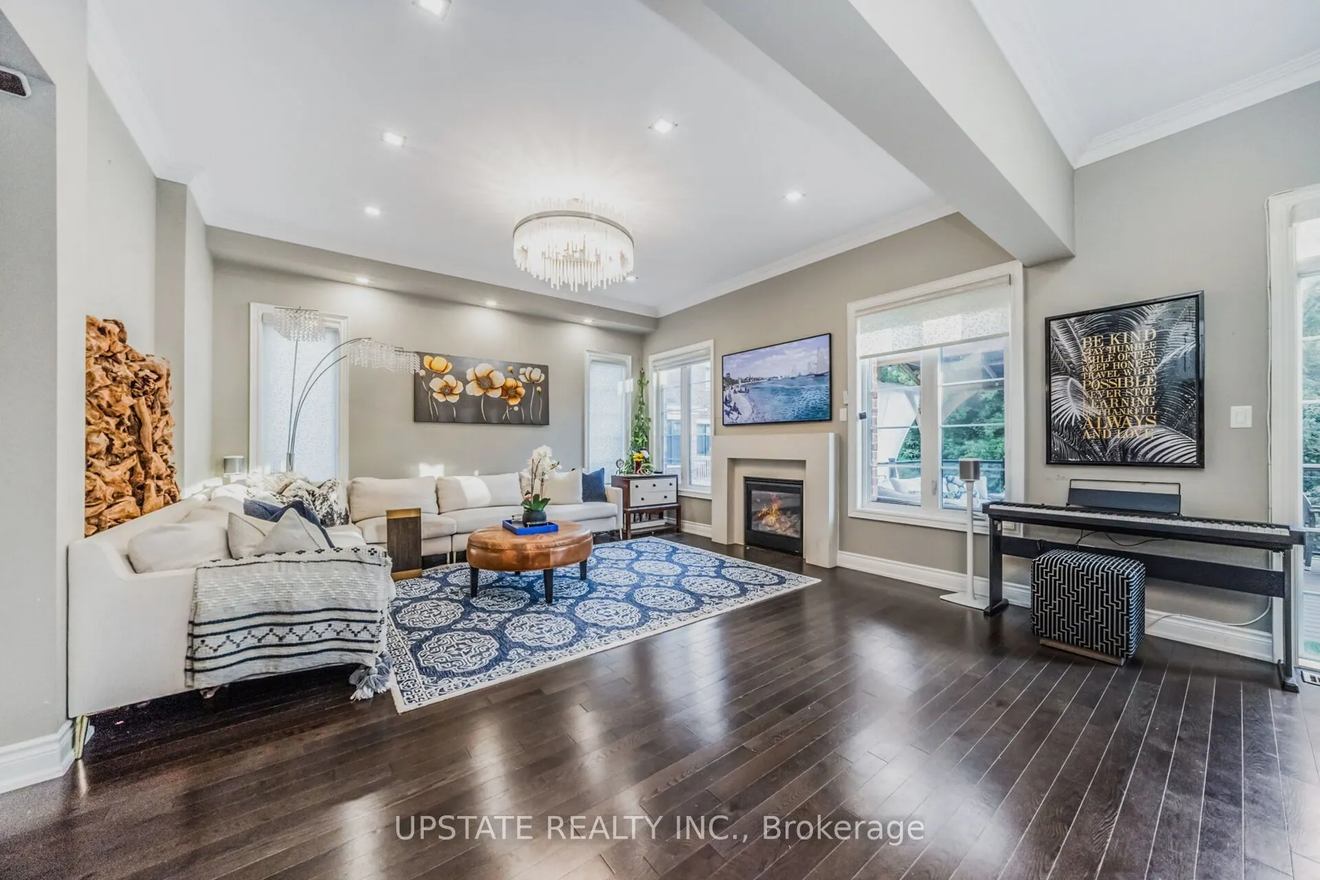 10 VINEYARD Drive