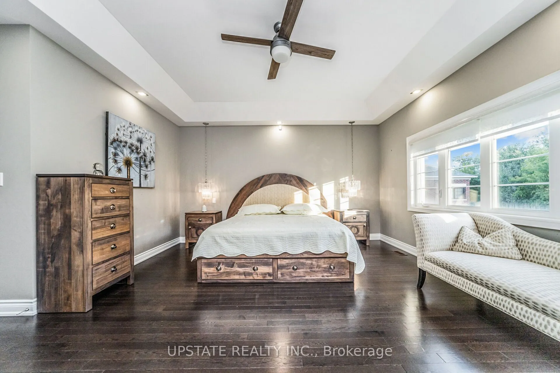 10 VINEYARD Drive