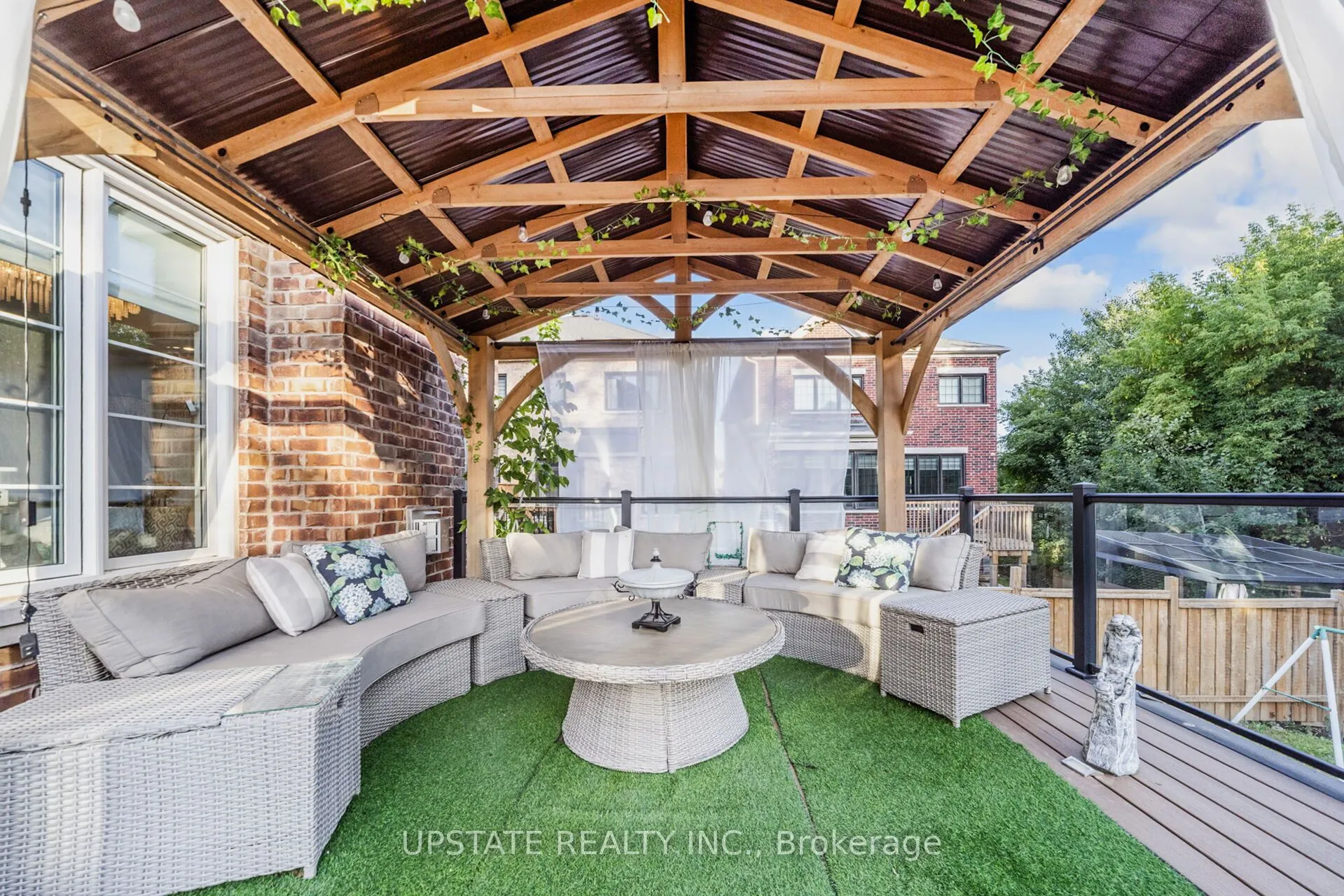 10 VINEYARD Drive