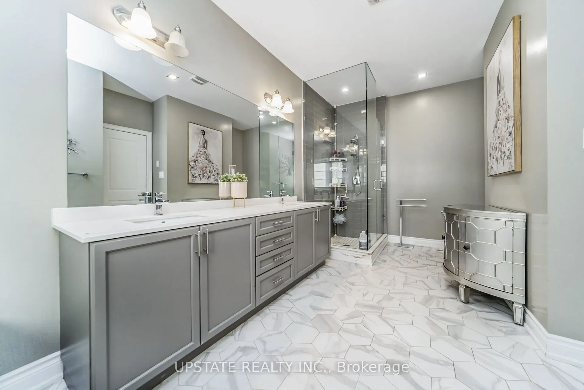 10 VINEYARD Drive