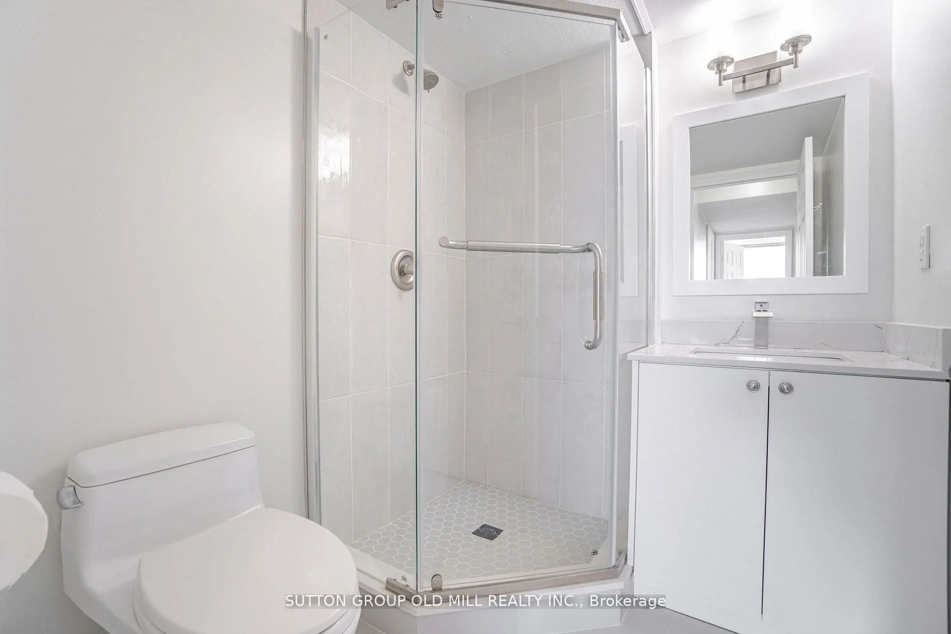 1360 Rathburn Road E, #504