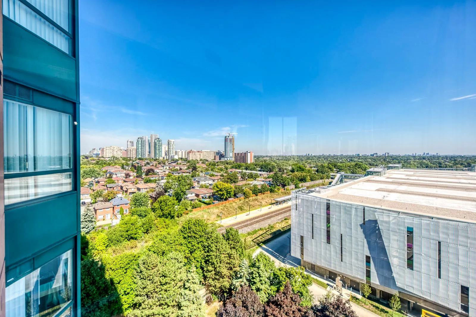 135 Hillcrest Avenue, #1415