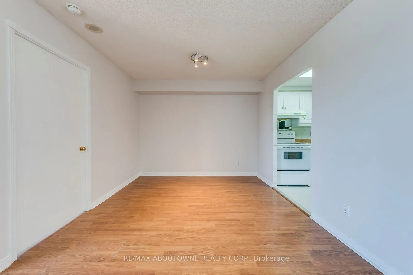 135 Hillcrest Avenue, #1415