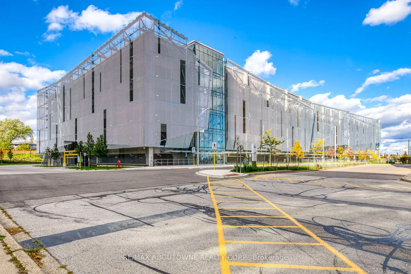 135 Hillcrest Avenue, #1415