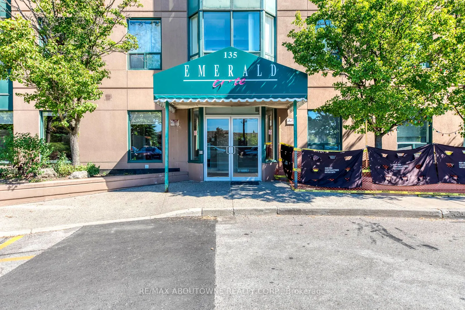 135 Hillcrest Avenue, #1415