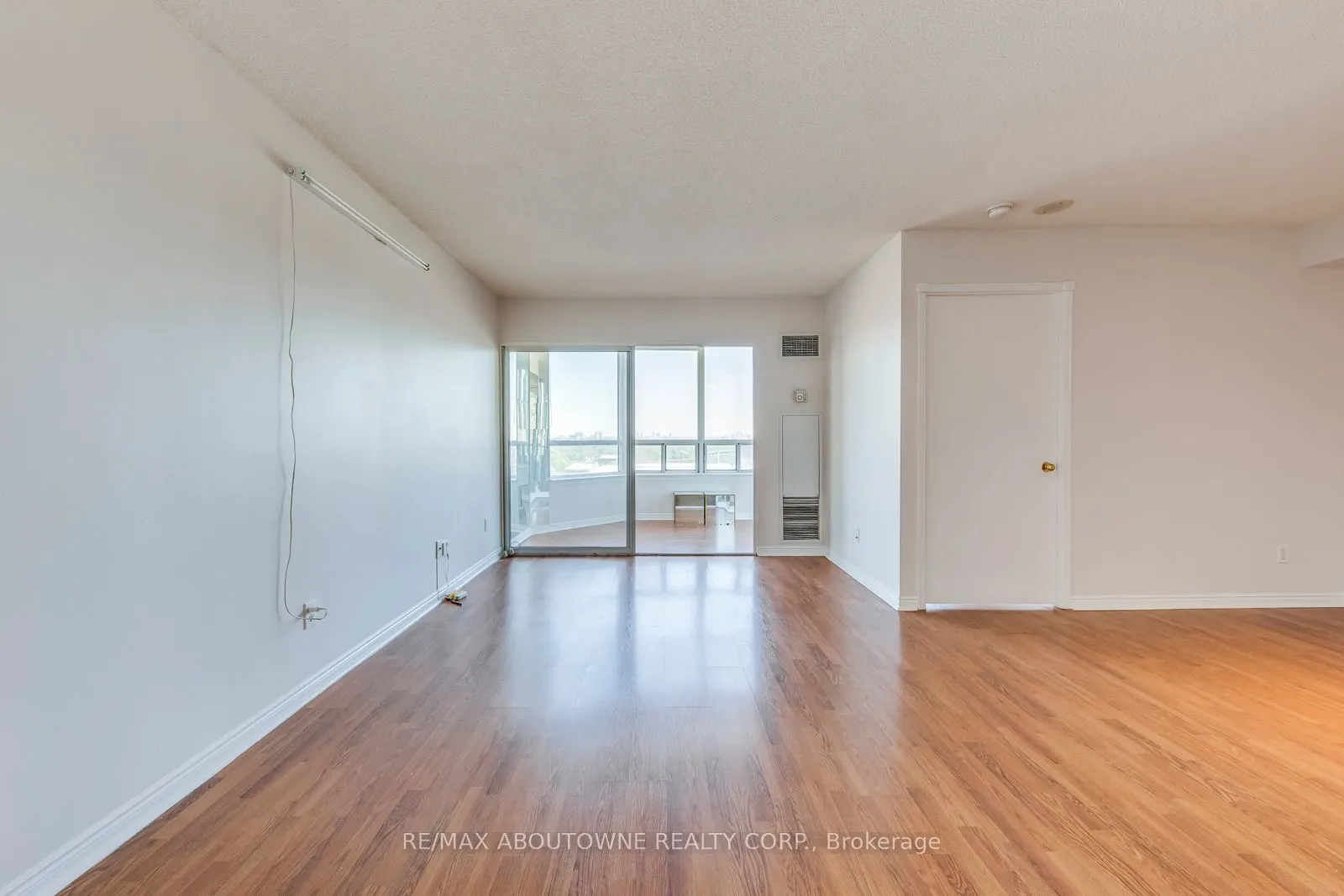 135 Hillcrest Avenue, #1415
