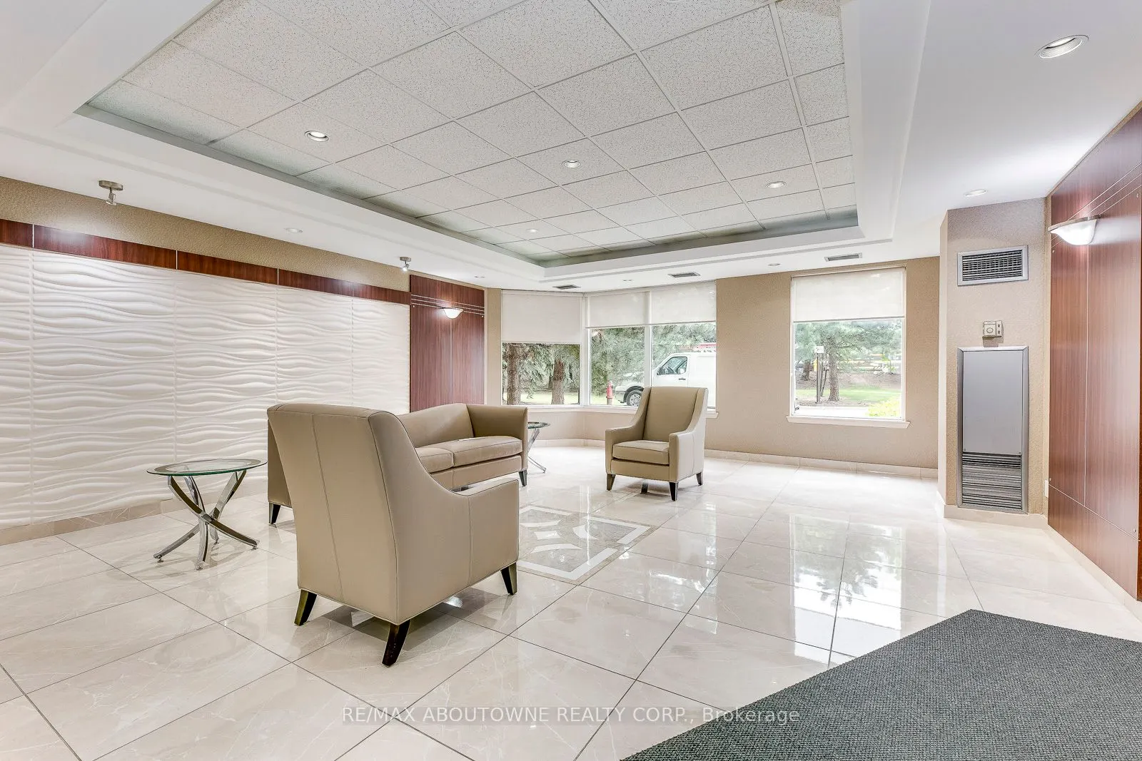 135 Hillcrest Avenue, #1415