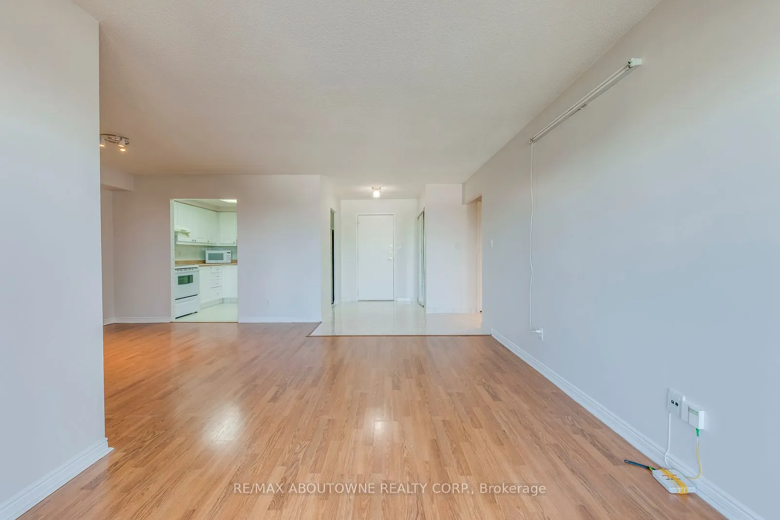 135 Hillcrest Avenue, #1415