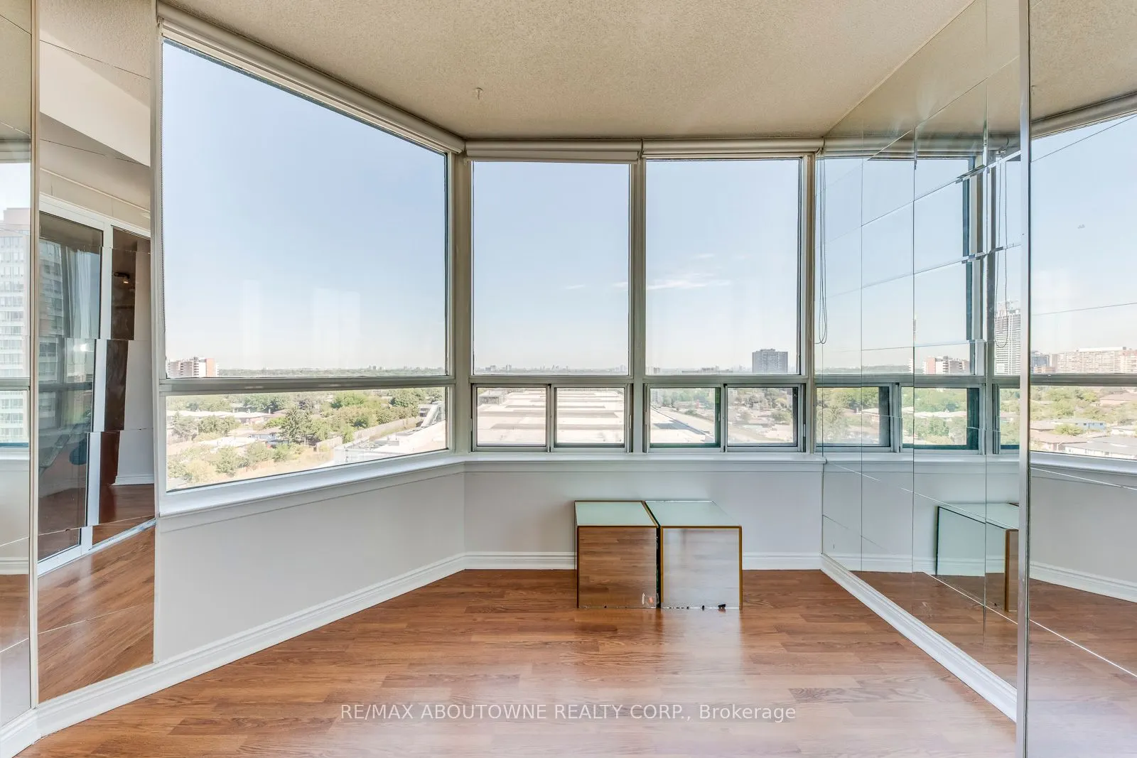 135 Hillcrest Avenue, #1415