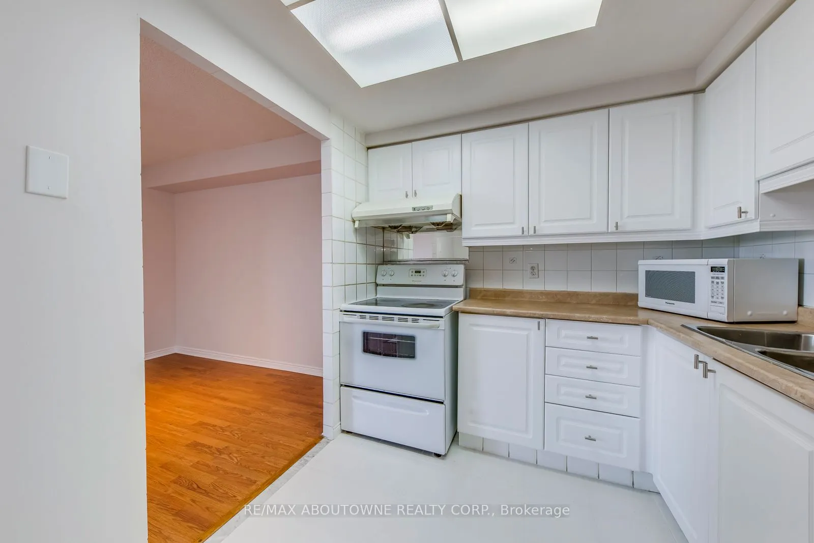 135 Hillcrest Avenue, #1415