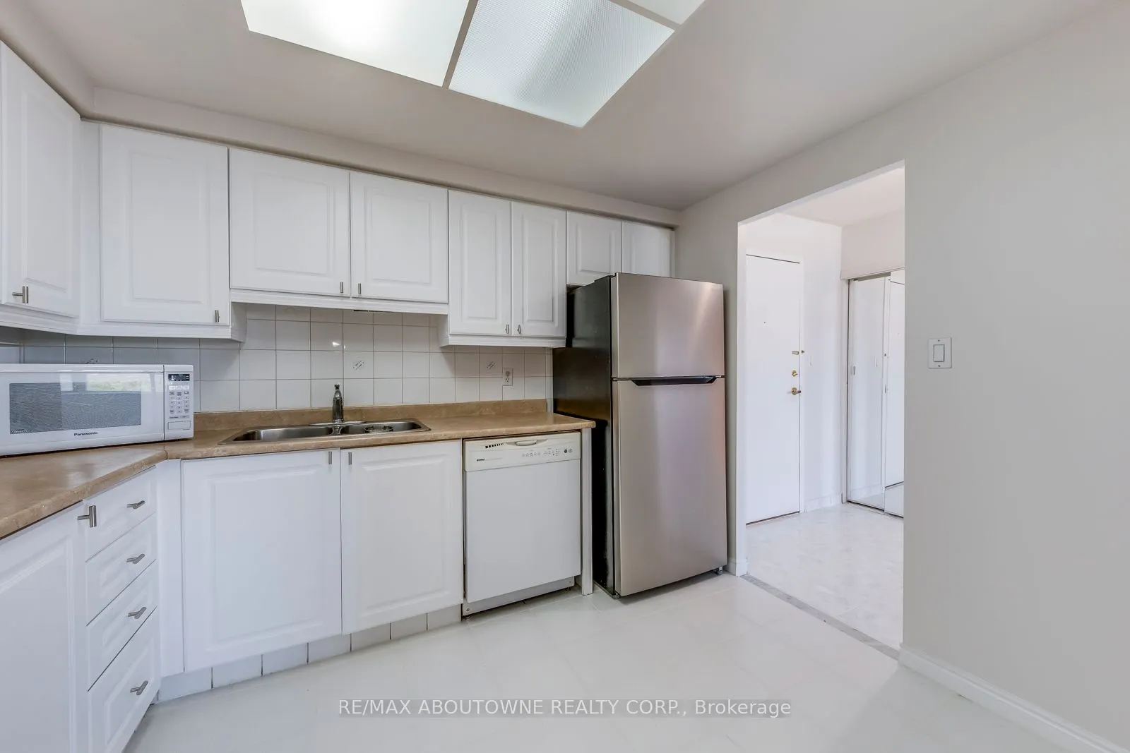 135 Hillcrest Avenue, #1415