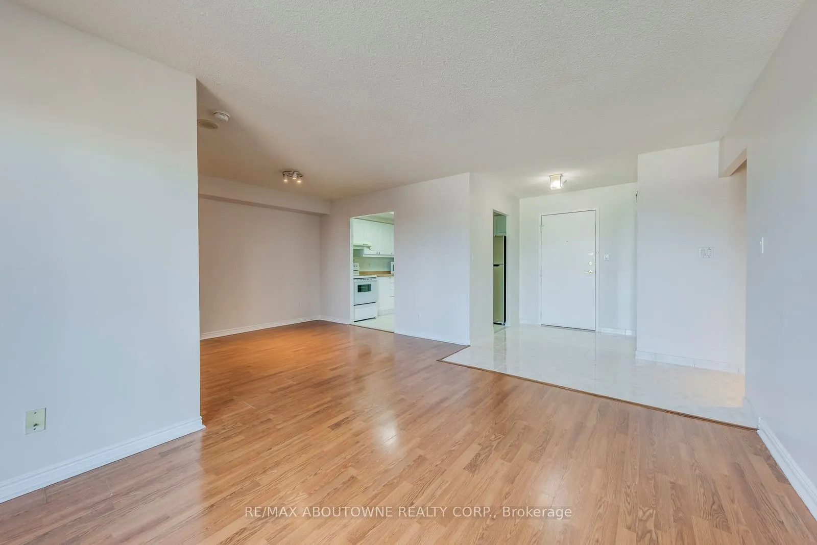 135 Hillcrest Avenue, #1415