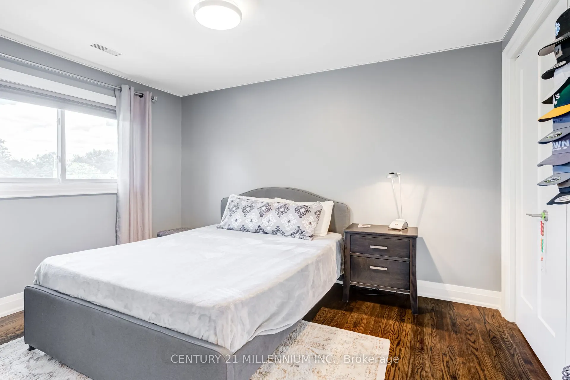 14 Greystone Crescent