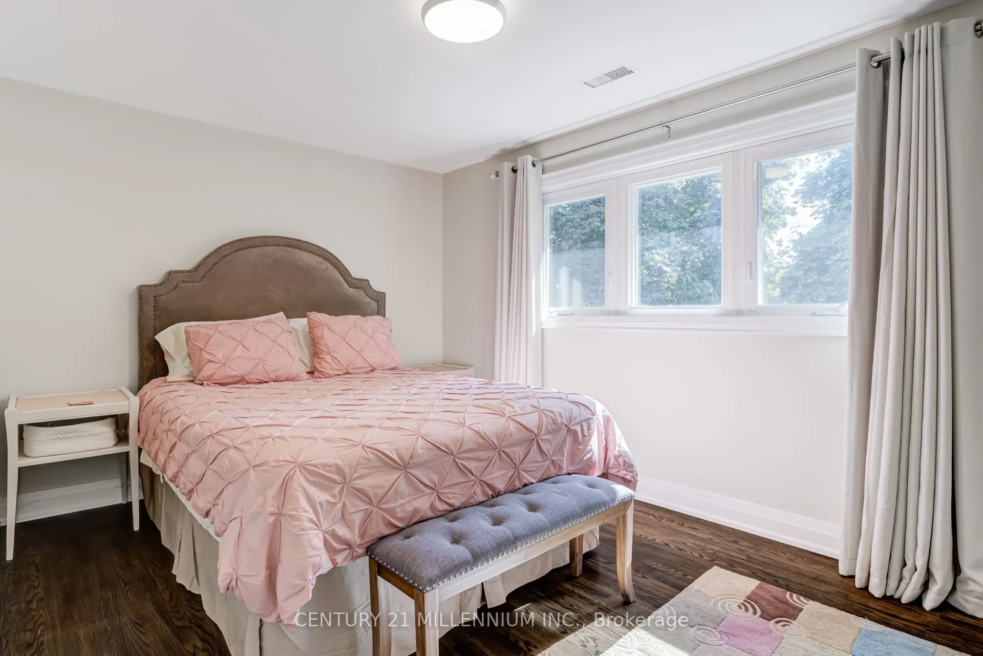 14 Greystone Crescent