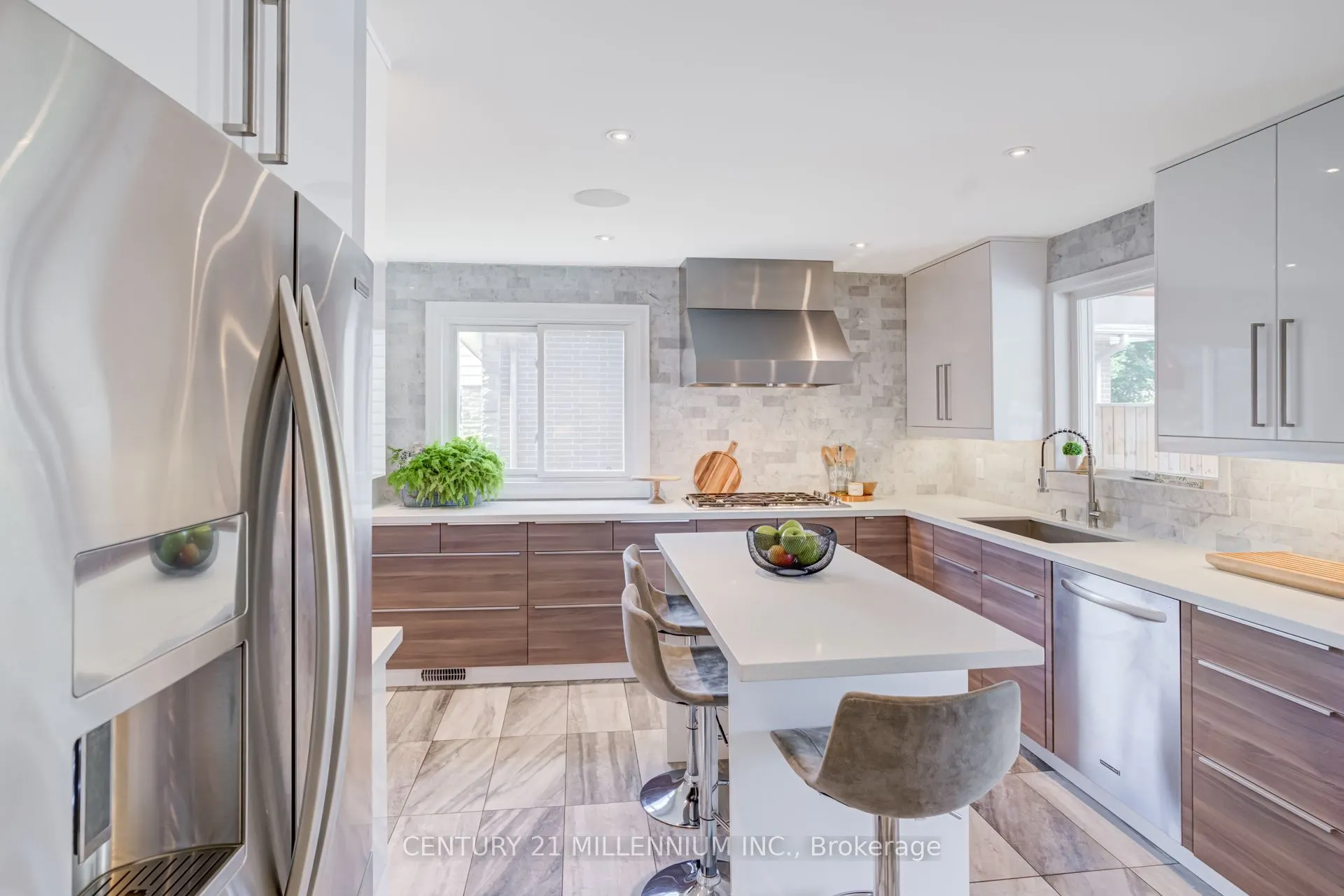 14 Greystone Crescent