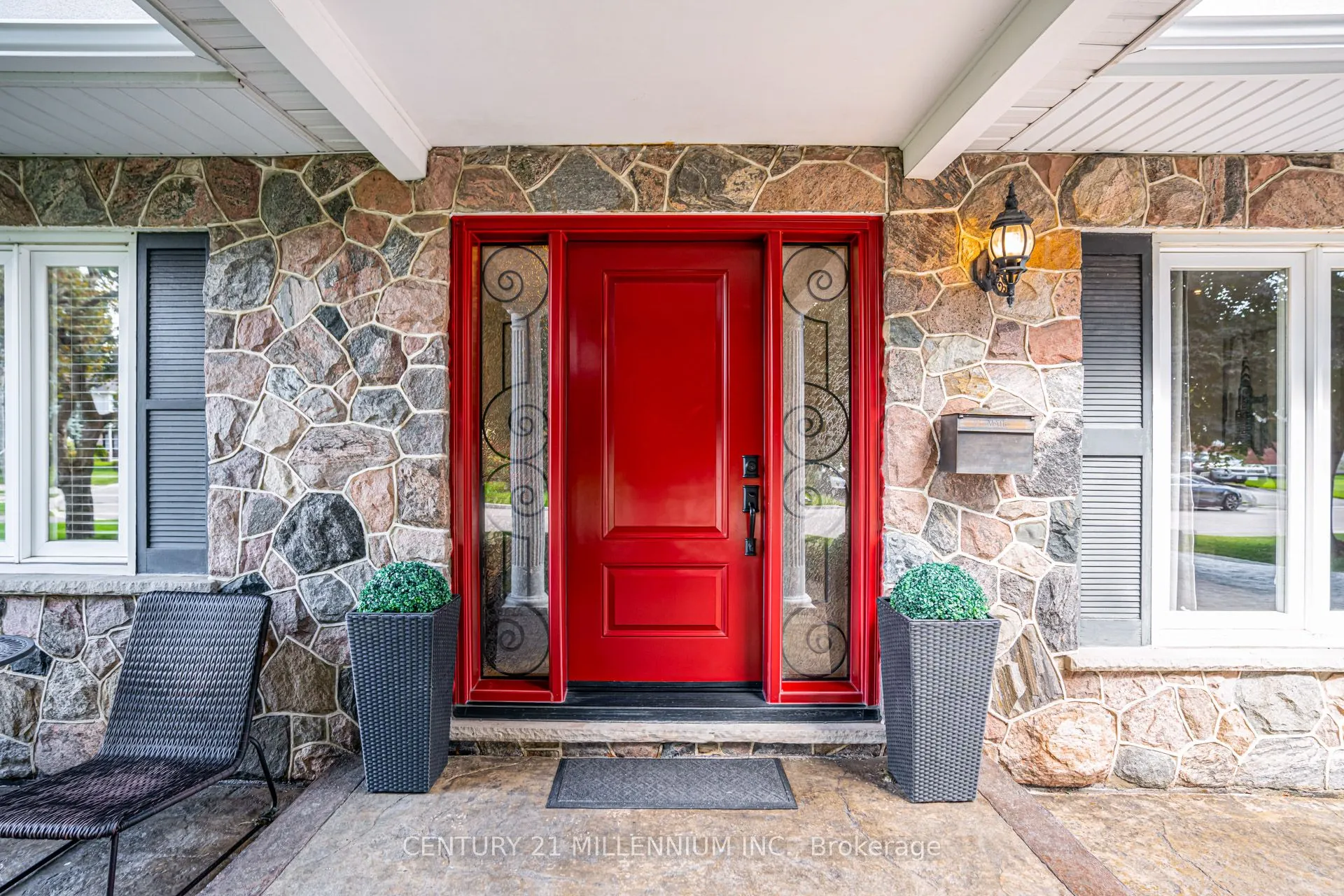 14 Greystone Crescent