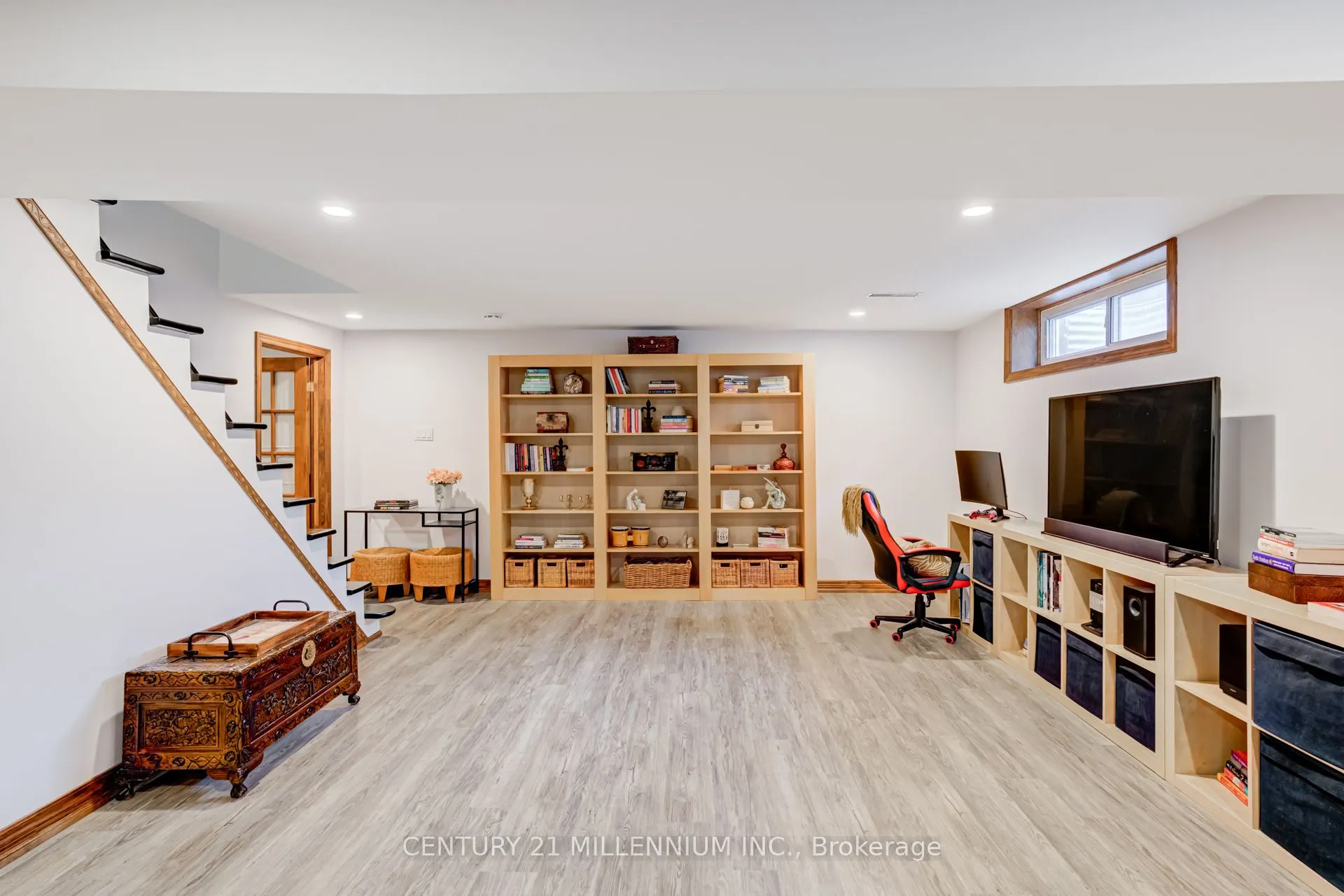 14 Greystone Crescent