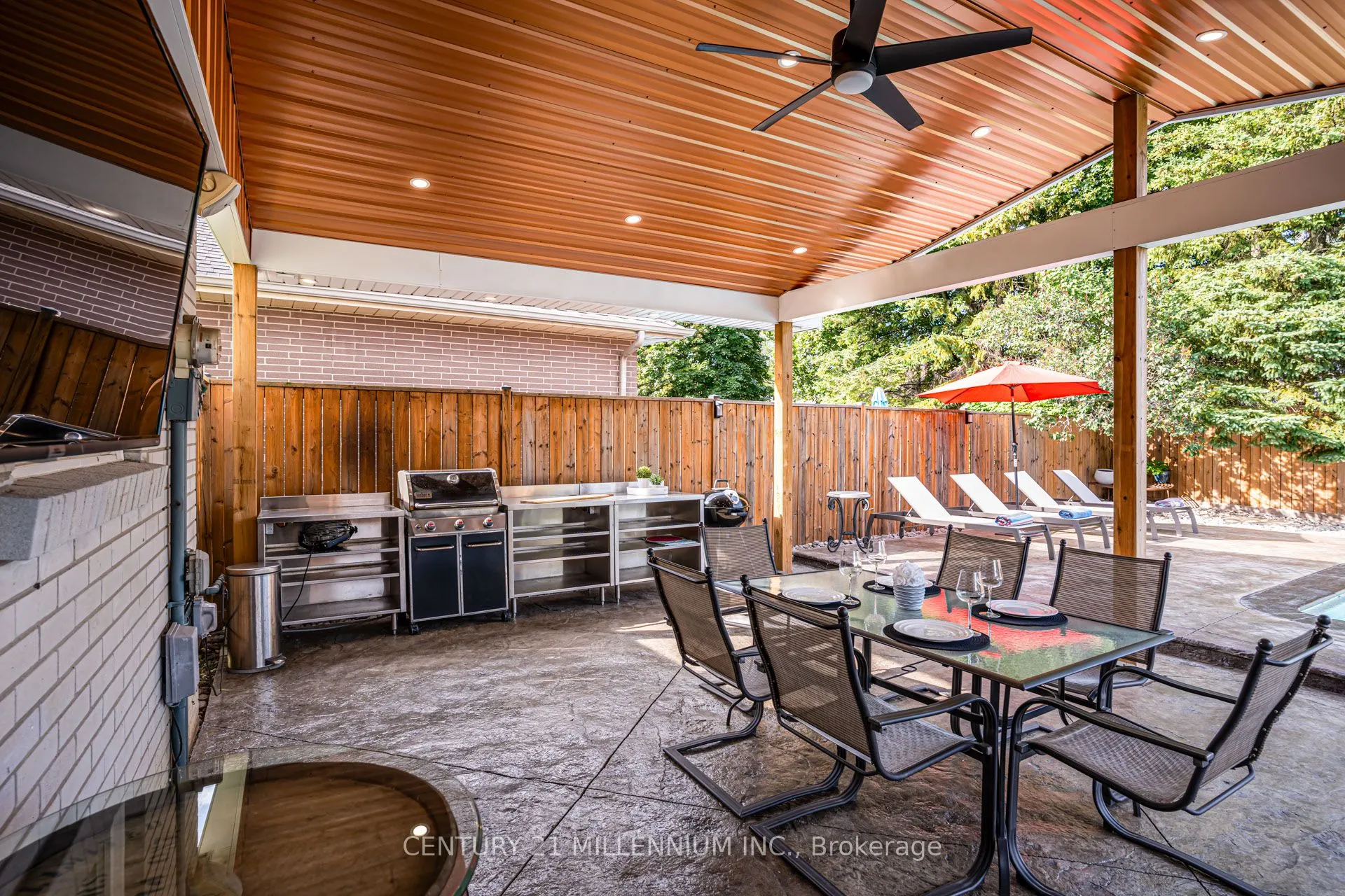 14 Greystone Crescent