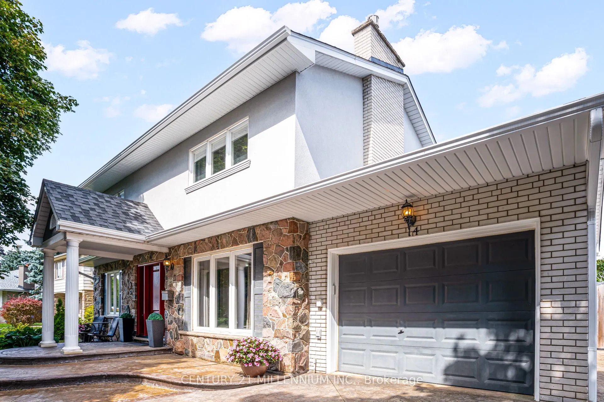 14 Greystone Crescent