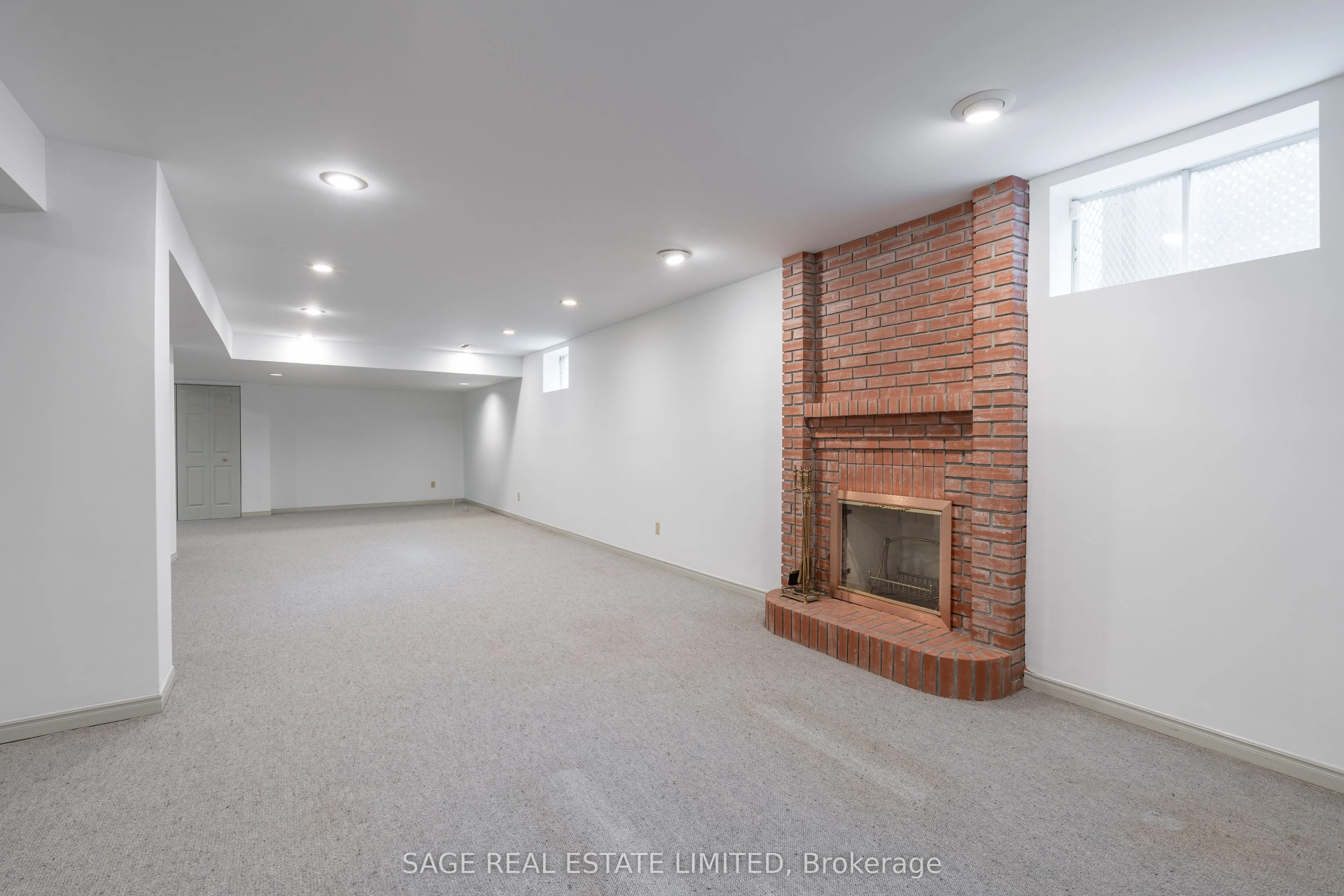 172 Burnhamthorpe Road