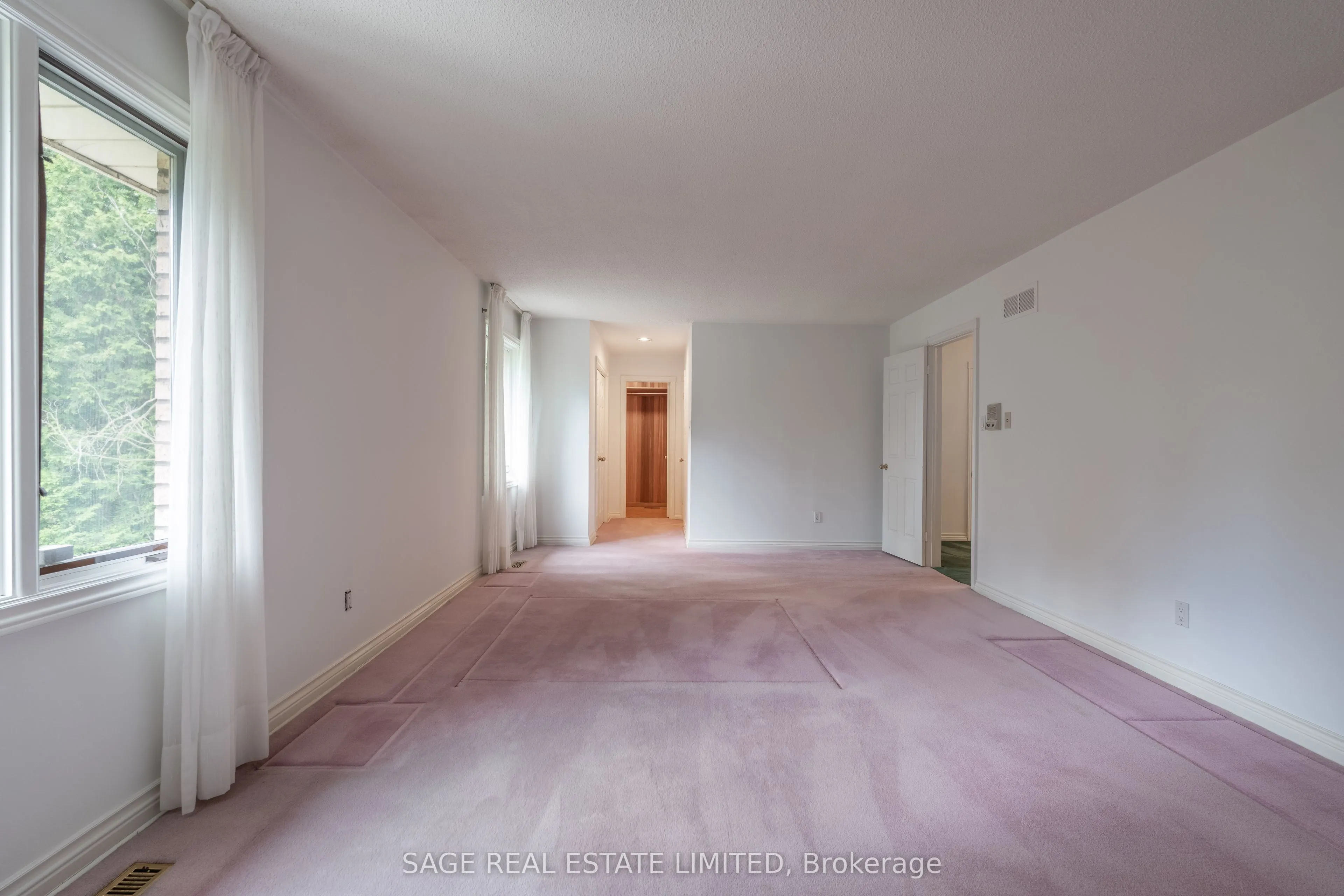 172 Burnhamthorpe Road