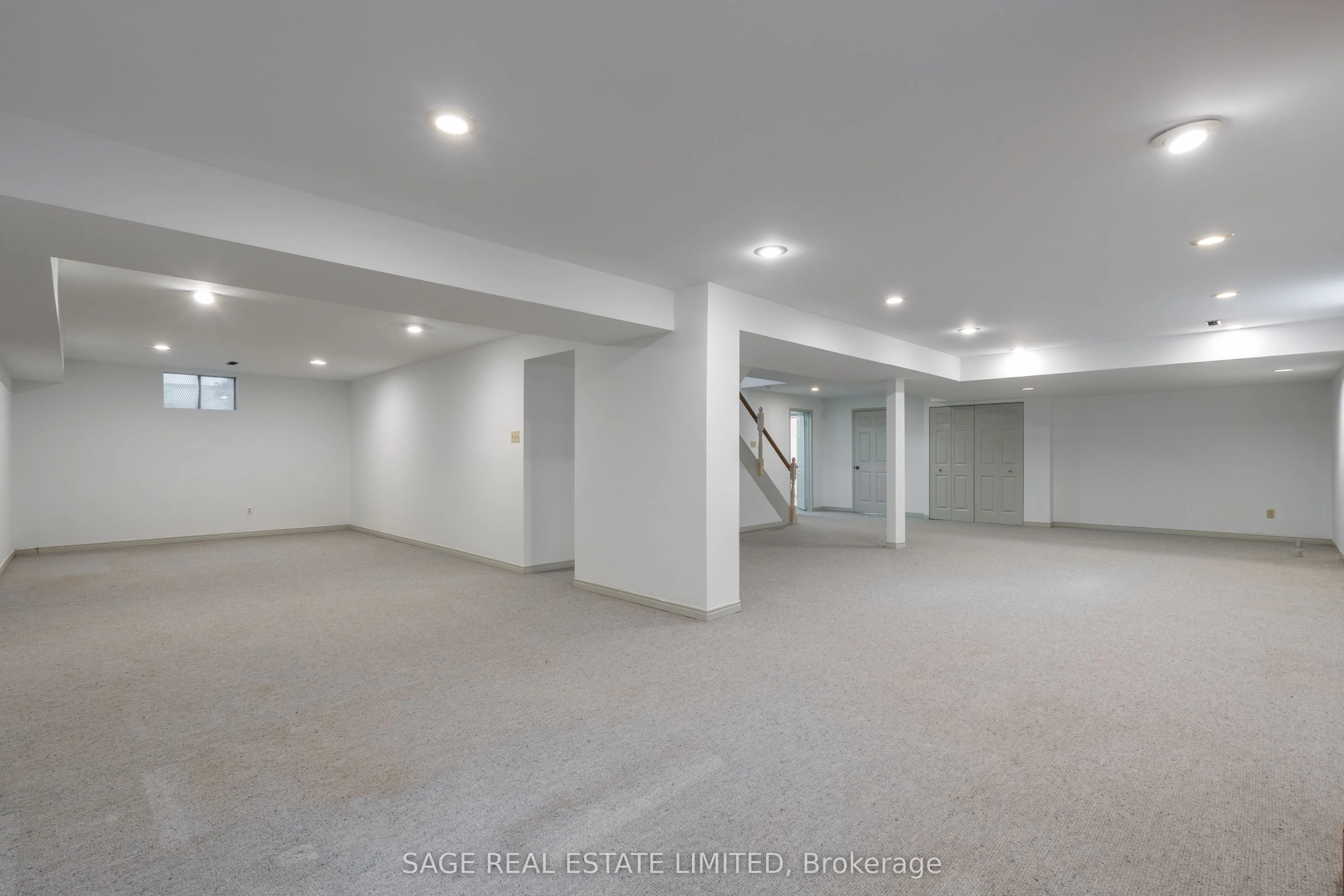 172 Burnhamthorpe Road