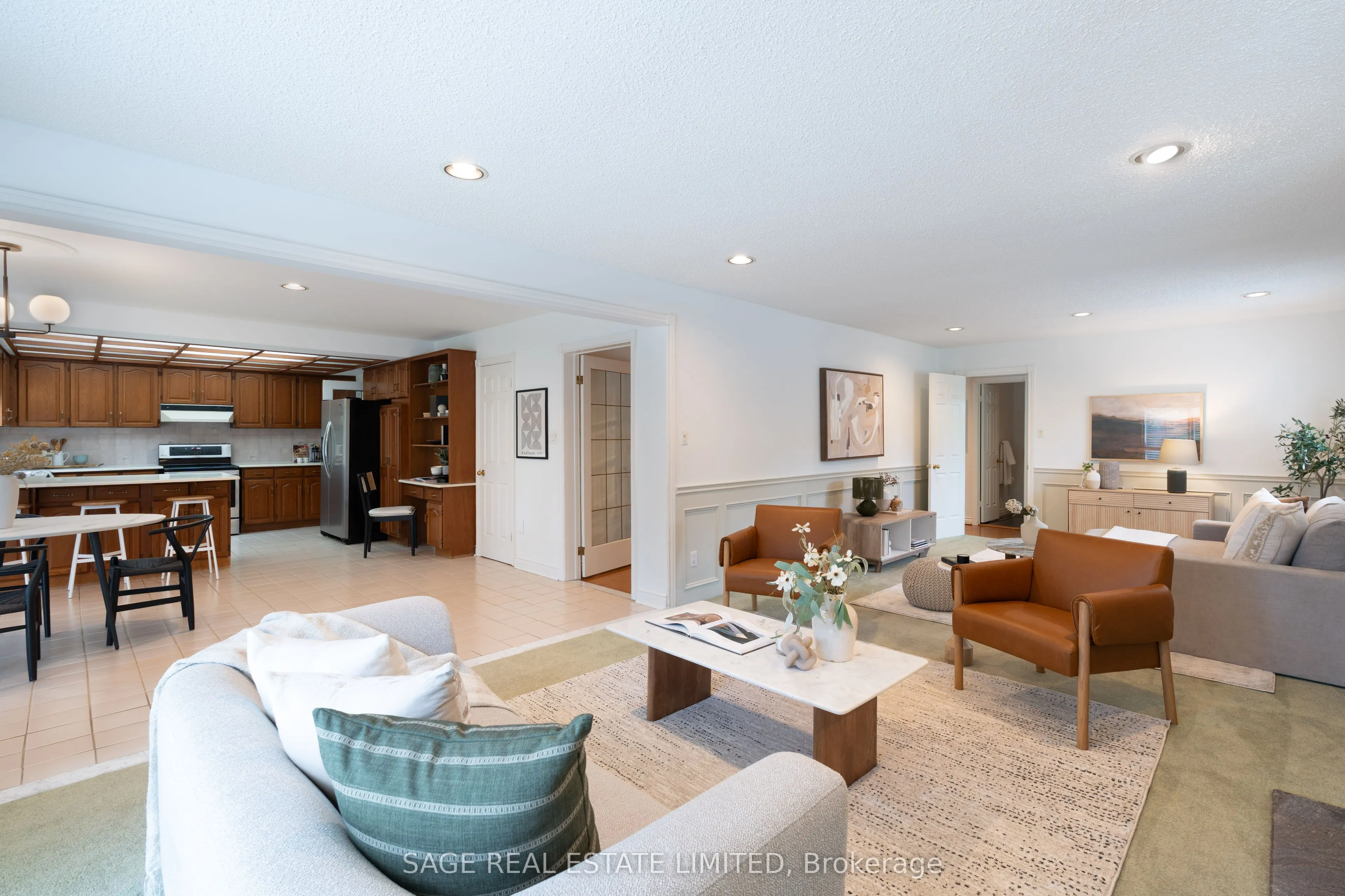 172 Burnhamthorpe Road