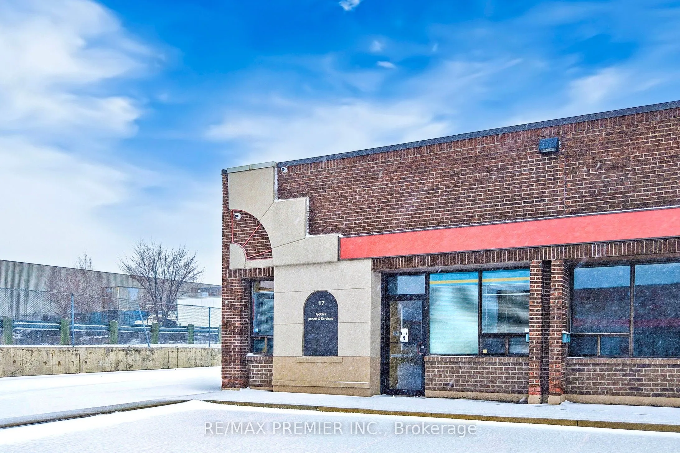 5484 Tomken Road, #17