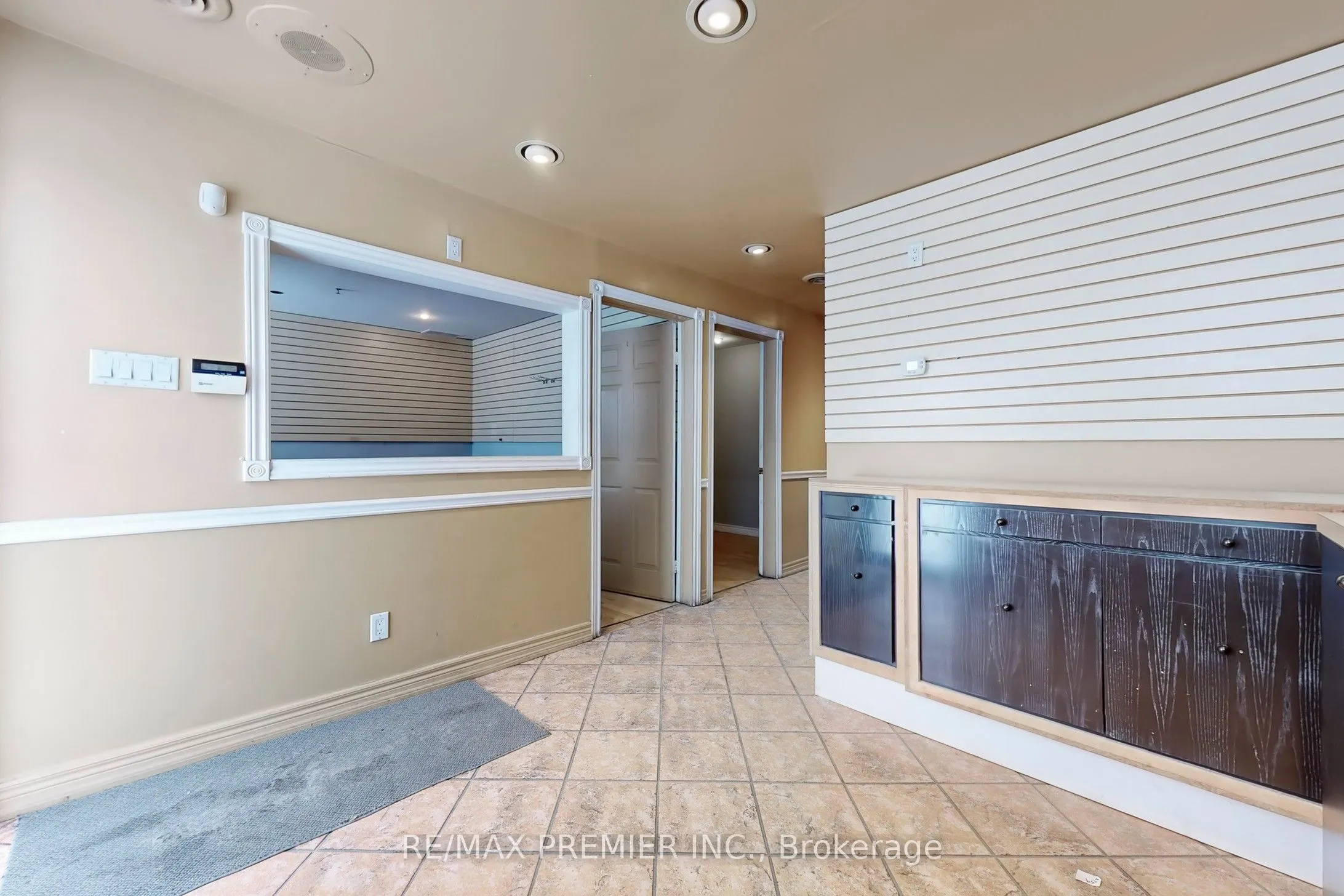 5484 Tomken Road, #17