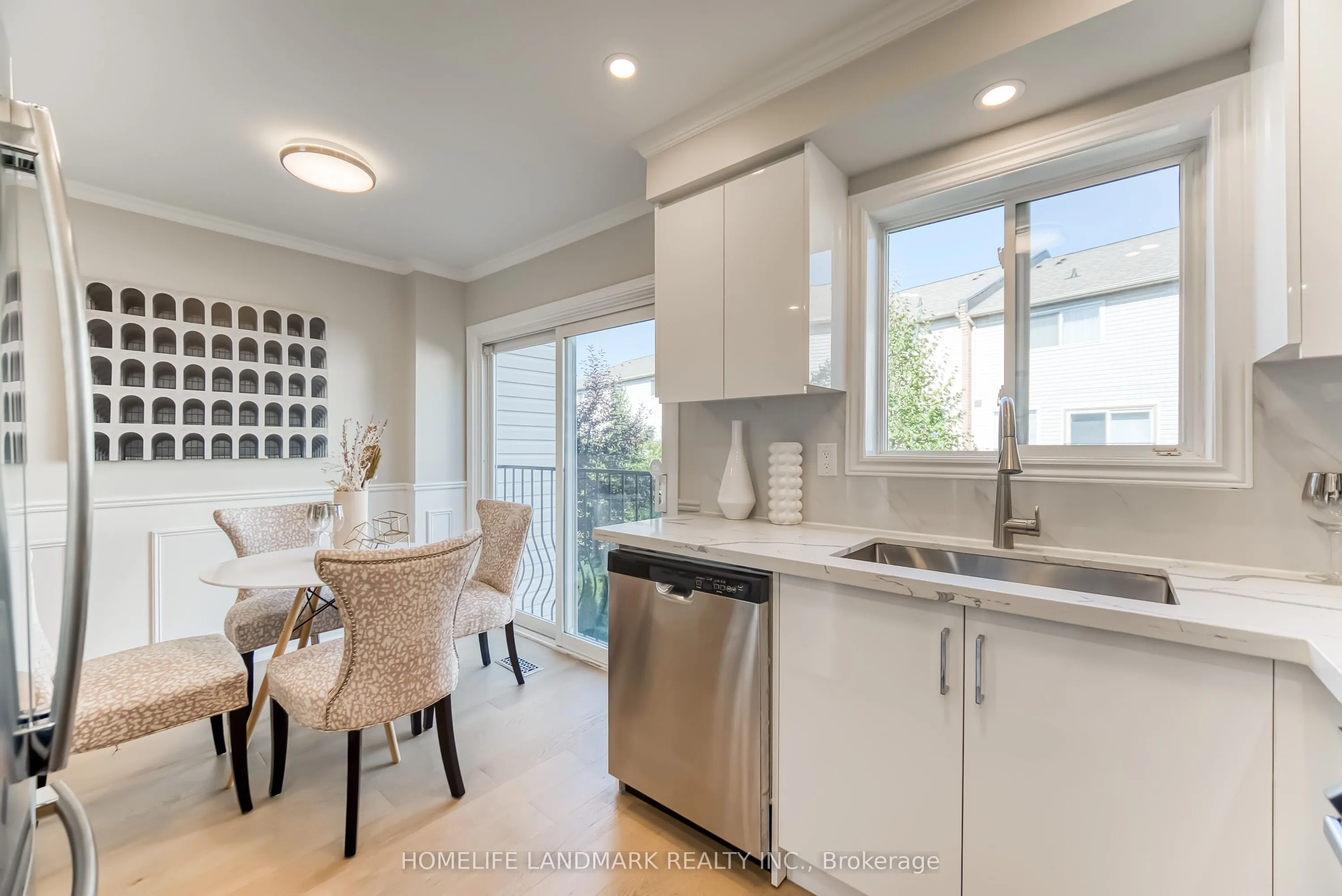 5055 Heatherleigh Avenue, #139