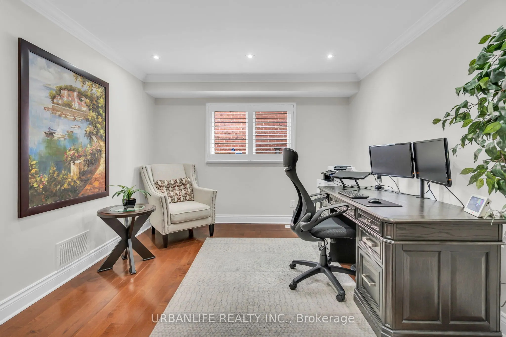 50 Lombardy Crescent