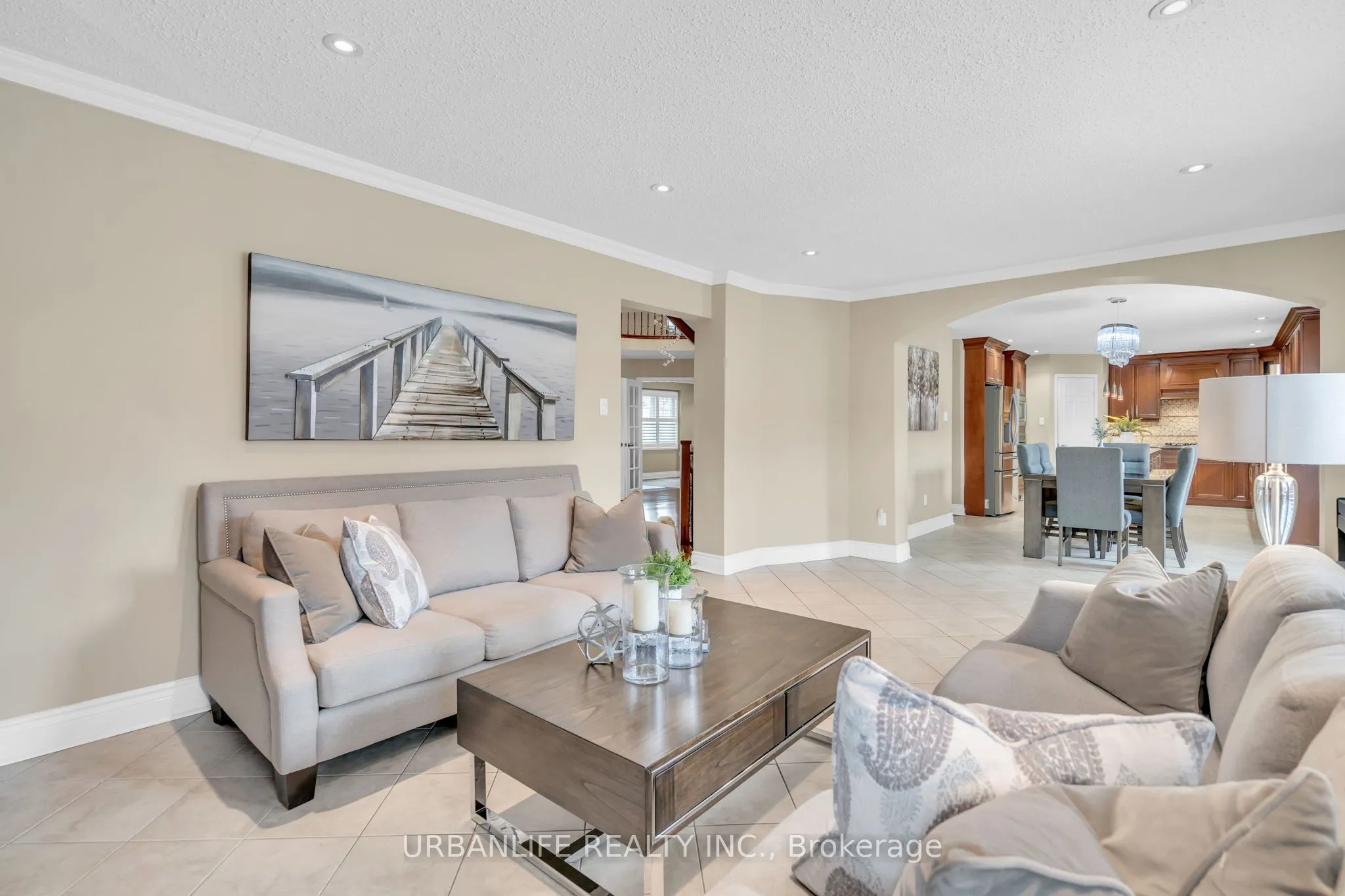 50 Lombardy Crescent