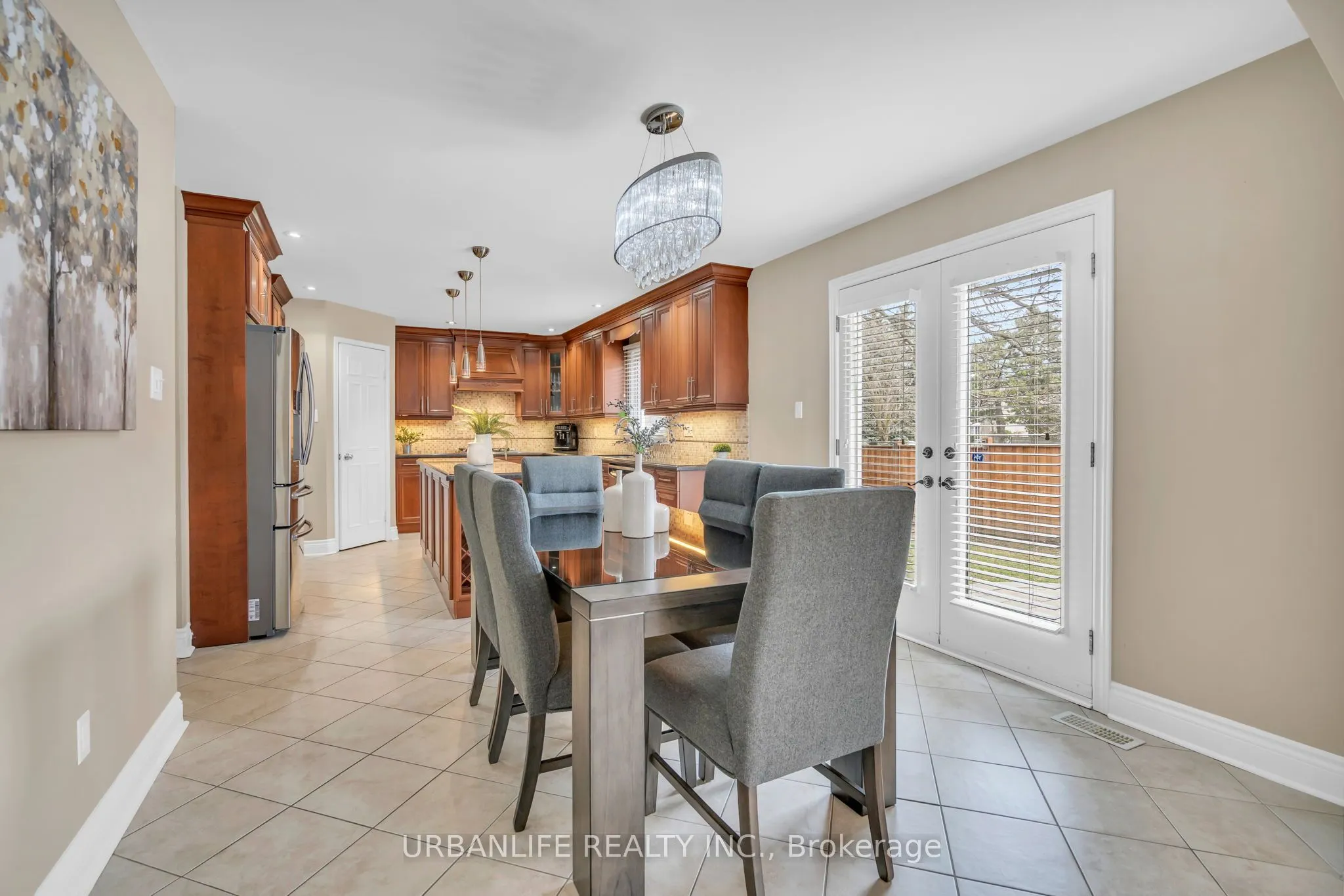 50 Lombardy Crescent