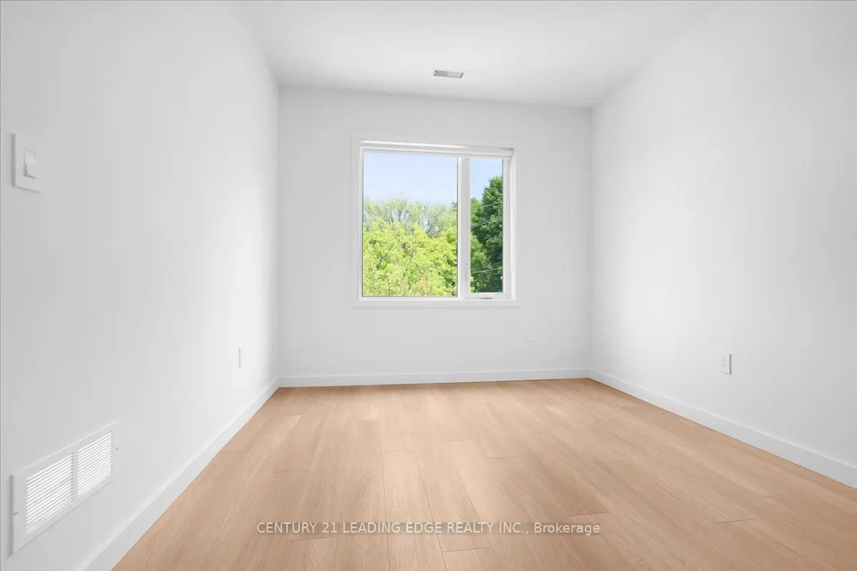 10 Summit Avenue, #3
