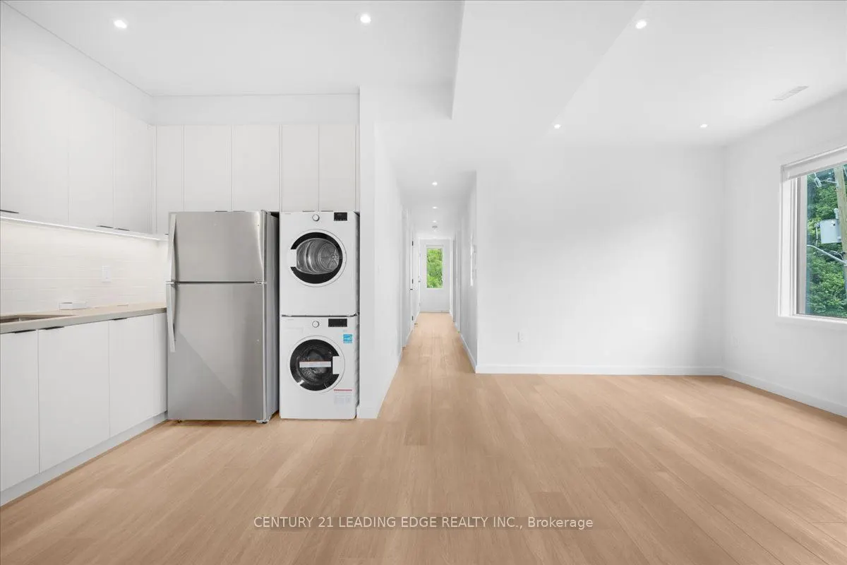 10 Summit Avenue, #3