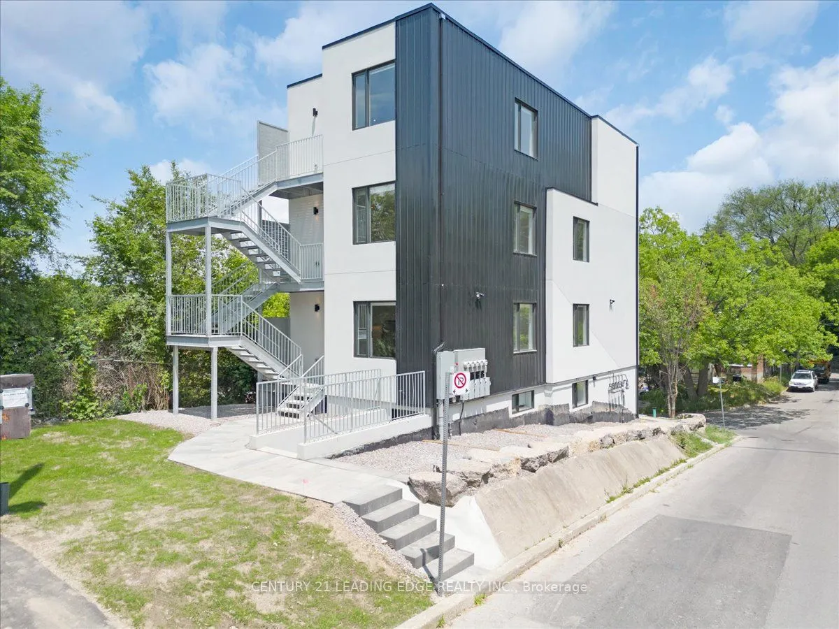 10 Summit Avenue, #3