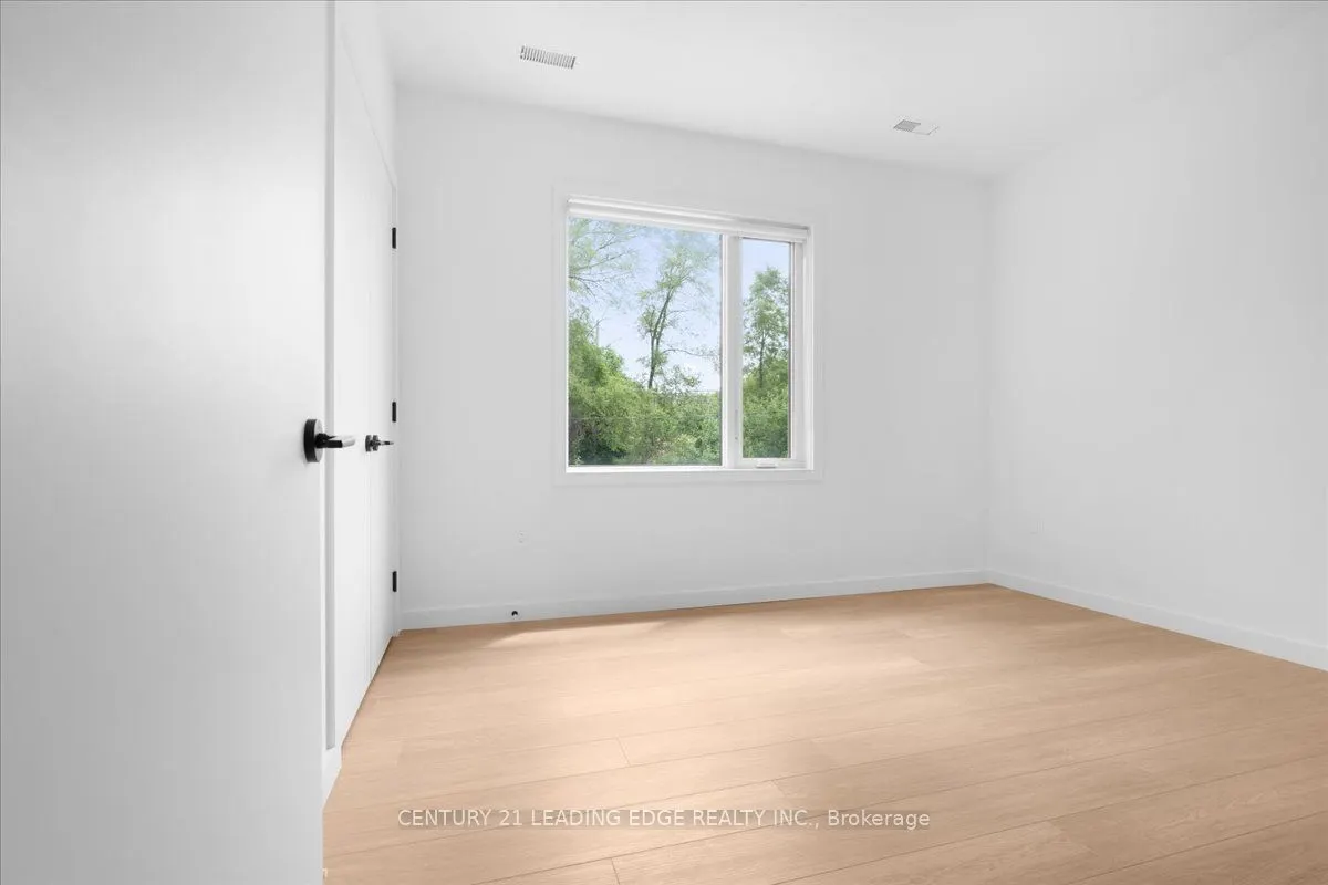 10 Summit Avenue, #3