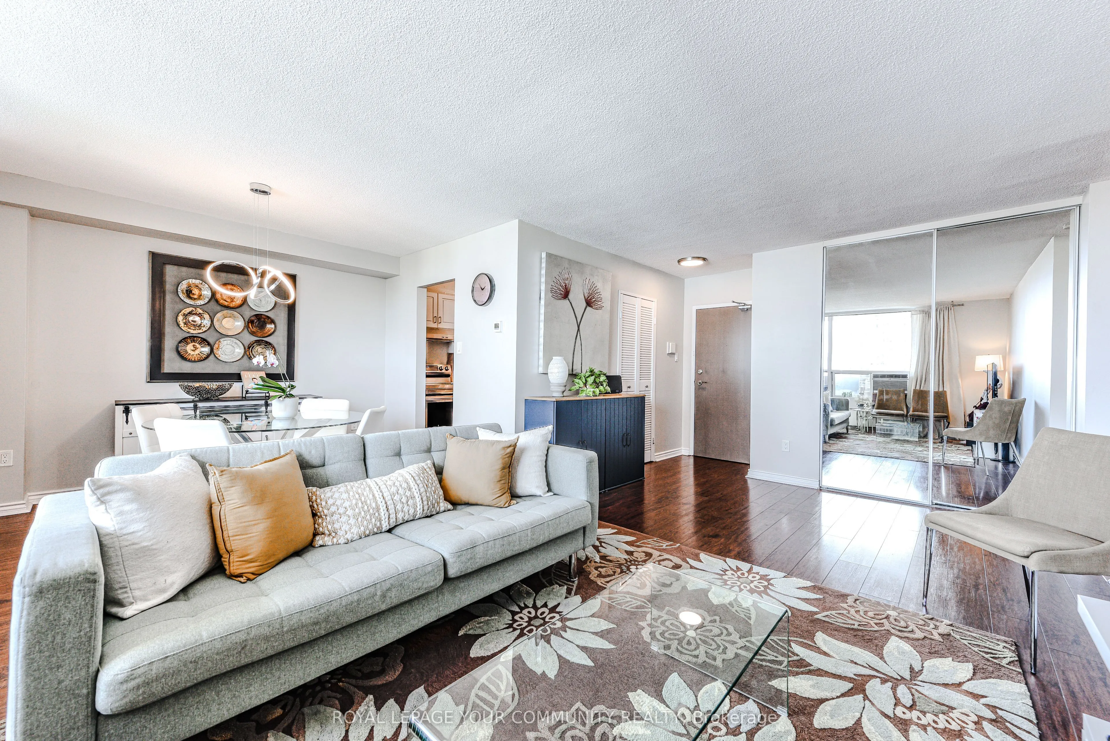 3390 Weston Road N, #901