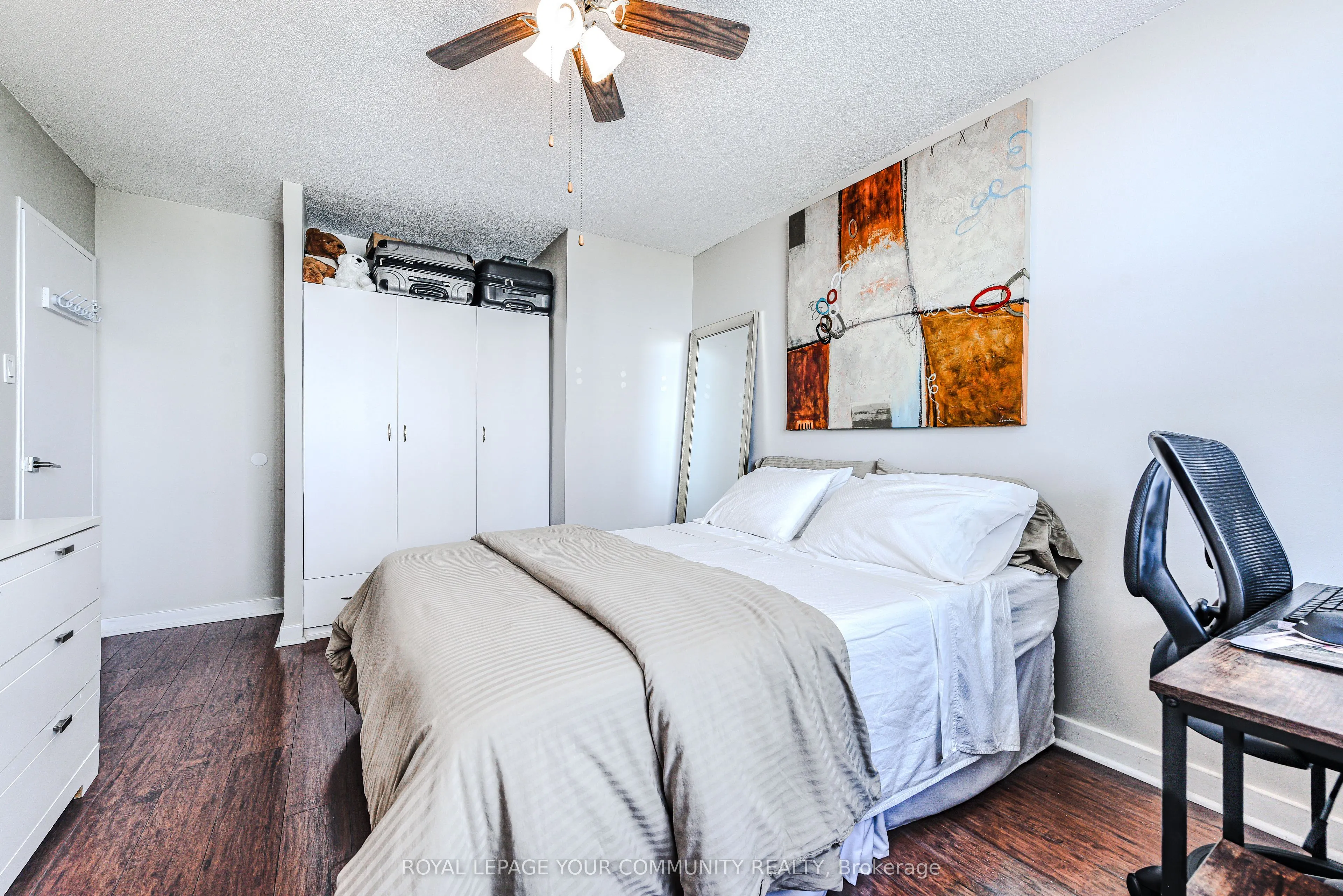 3390 Weston Road N, #901