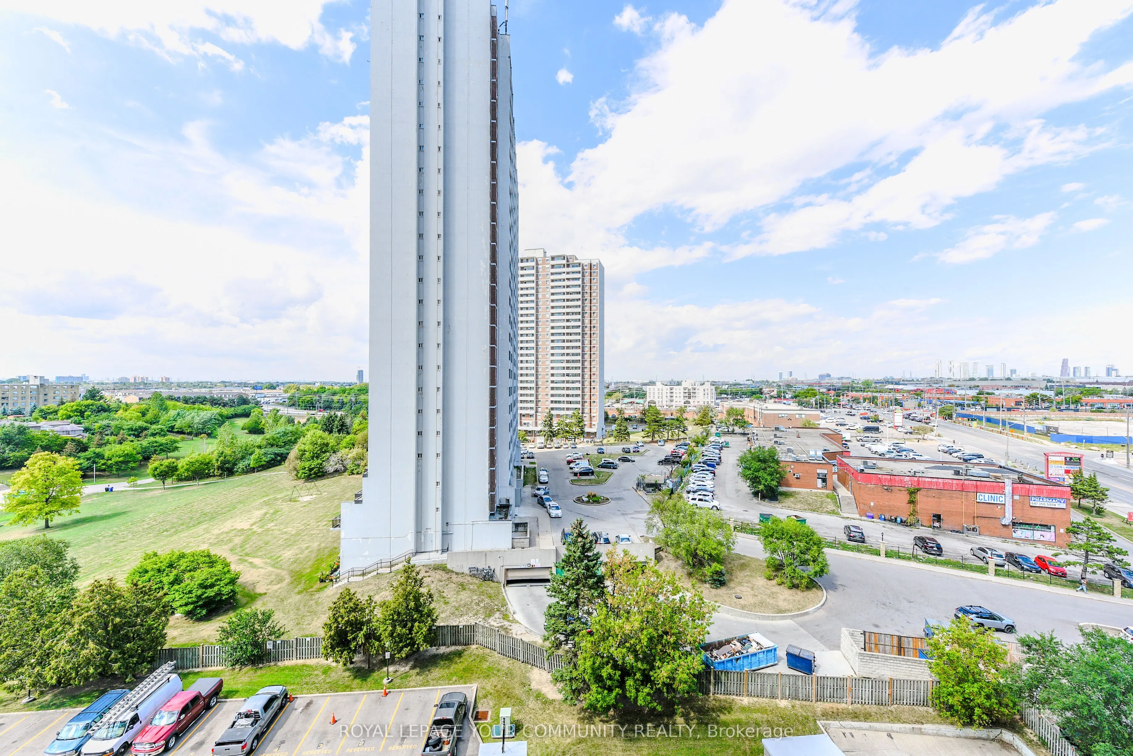 3390 Weston Road N, #901