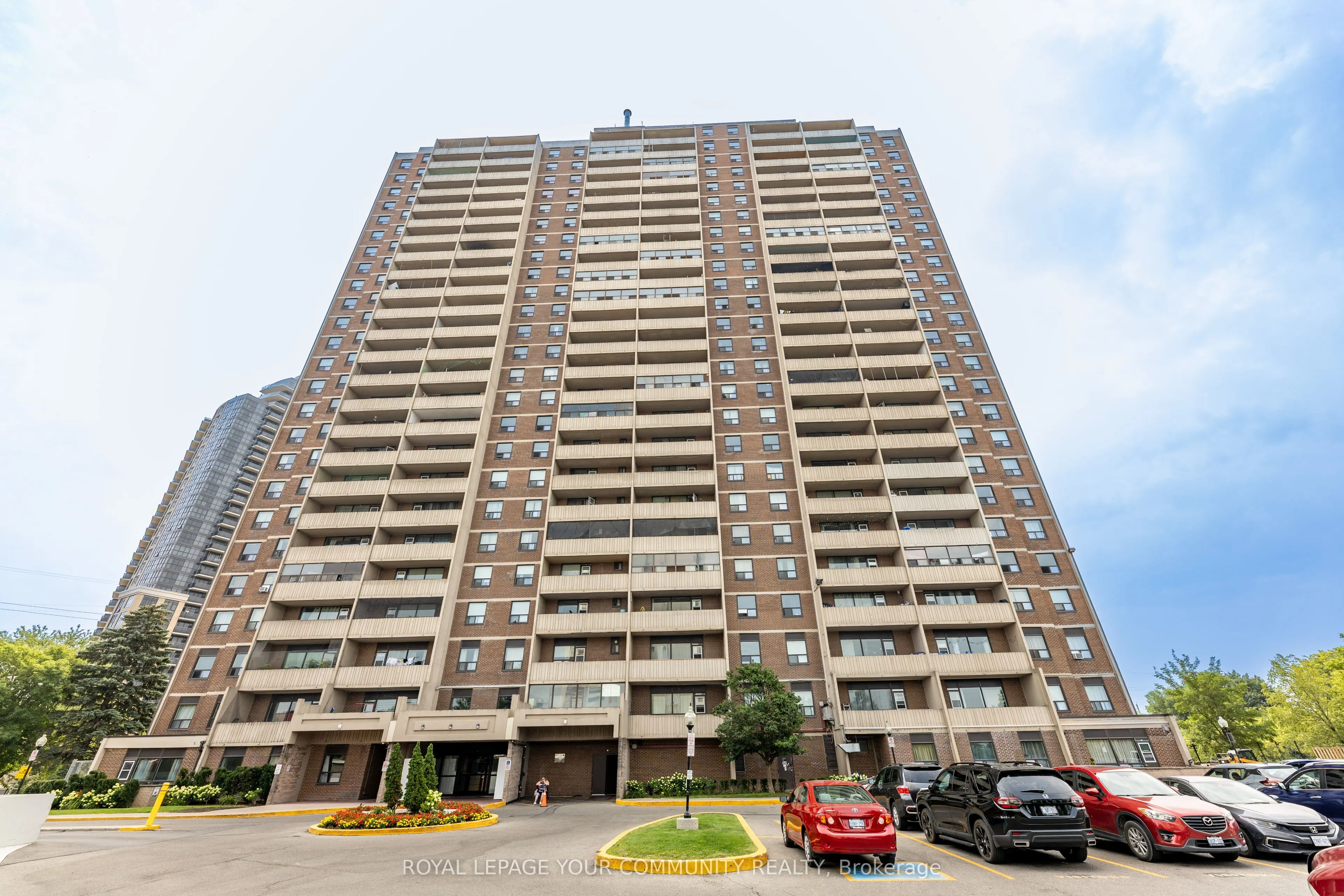 3390 Weston Road N, #901
